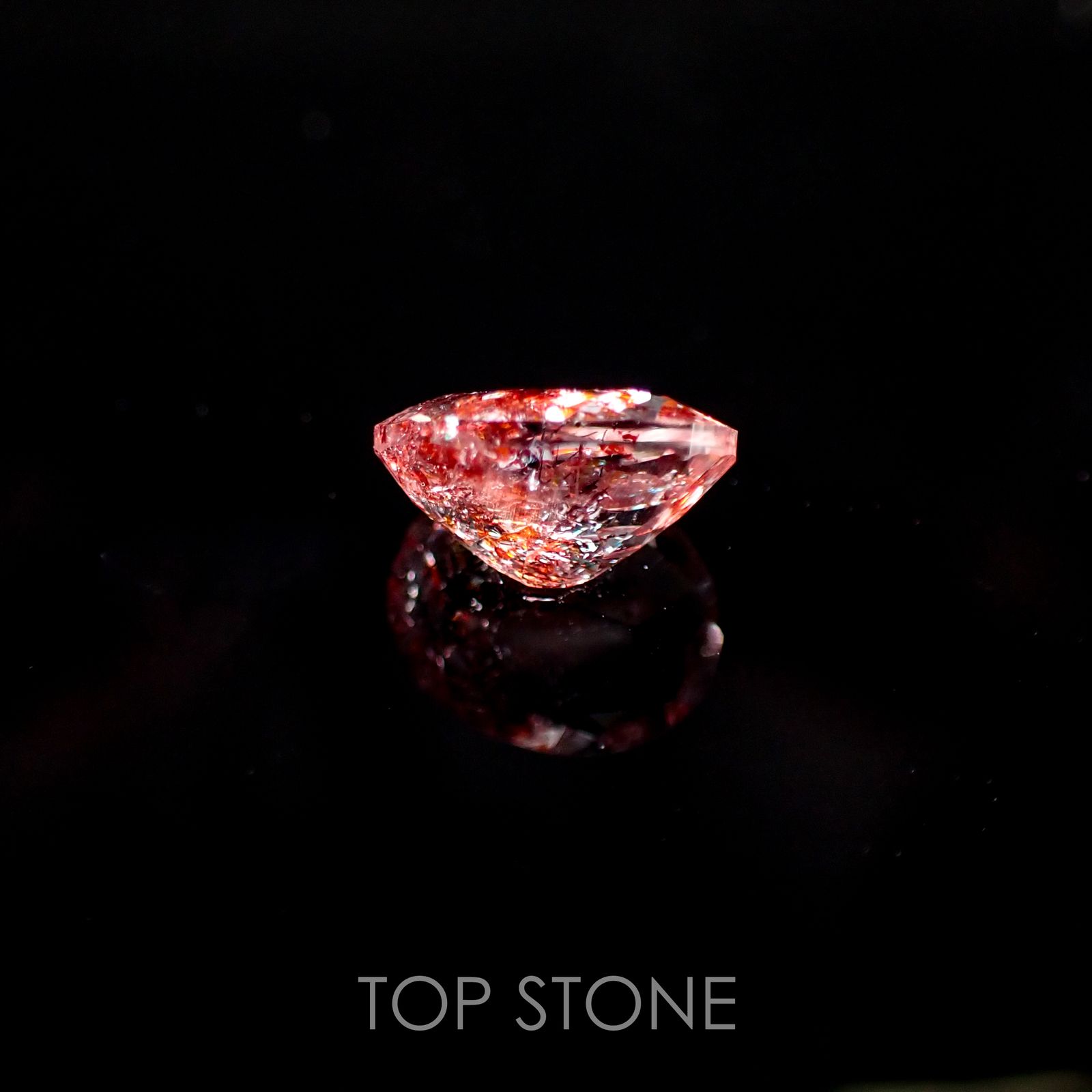 ファイヤークォーツ ナイジェリア産 ルース 1.45ct[210510711]8.5×6.8mm前後