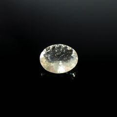 リビアングラス 発見地：エジプト・リビア砂漠 8.27ct / 16.5x12.9mm前後 [251131302]