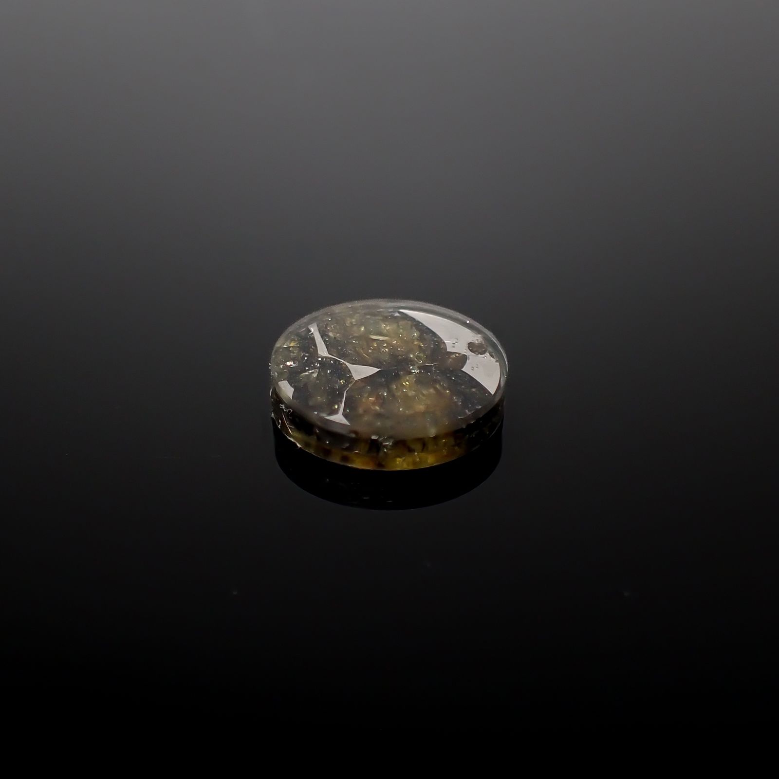 パラサイト隕石Sericho トリプレット 発見地:ケニア 3.93ct[240527653]11.9x11.9mm前後