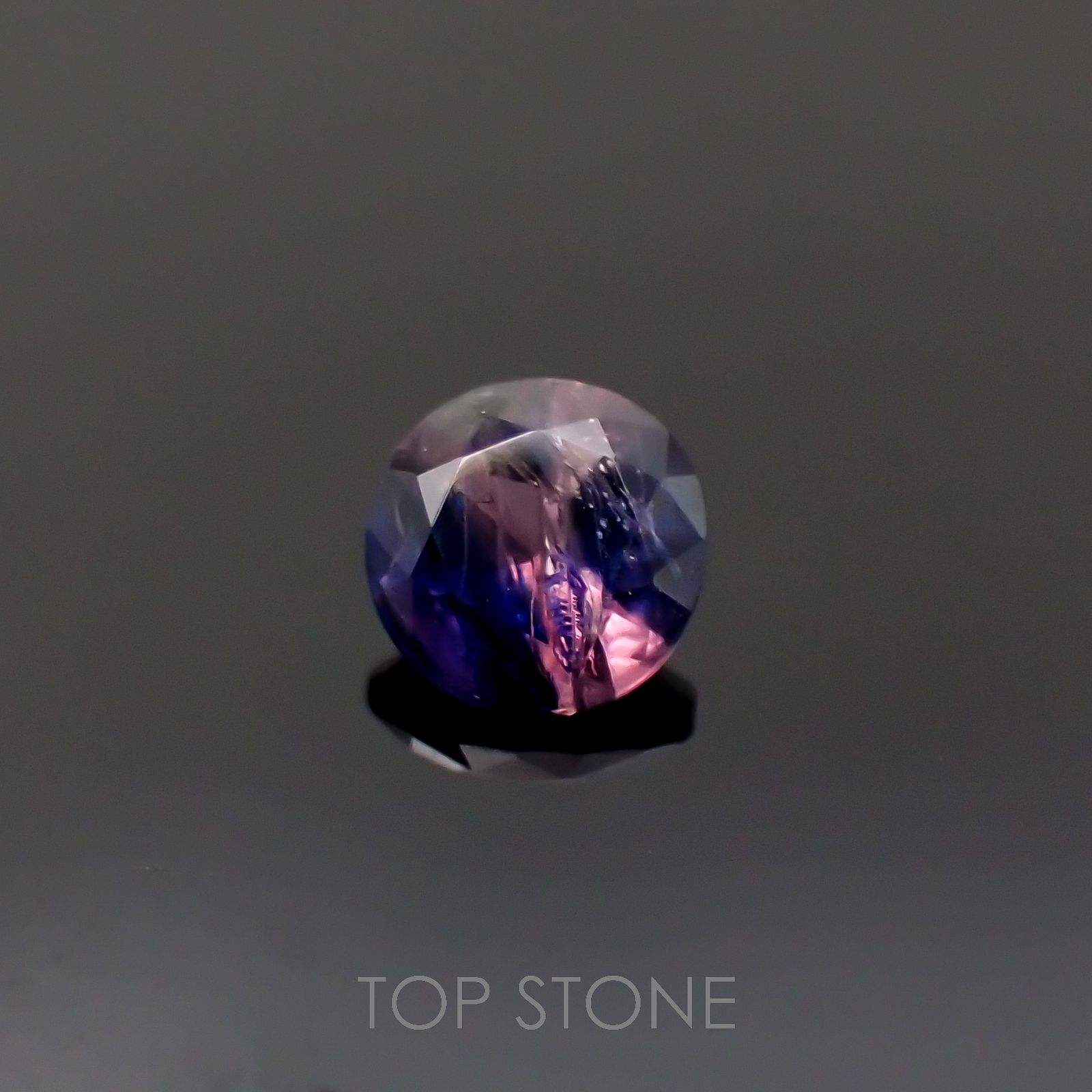 ウィンザーサファイア タンザニア・ウィンザー産 0.32ct[221018374]4.1x4.1mm前後