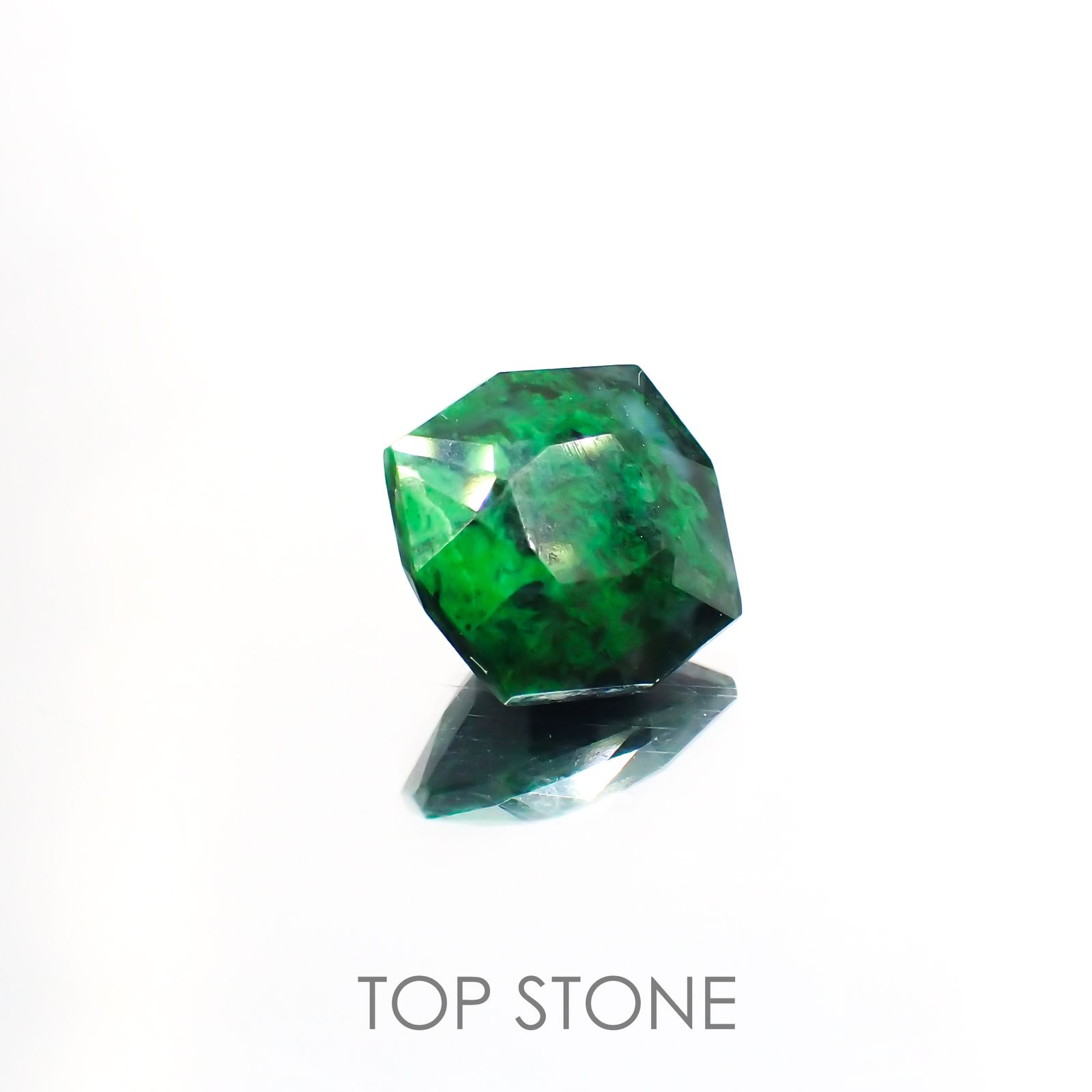モーシッシ ビルマ産 2.66ct[220114188]9.2x9.1mm前後