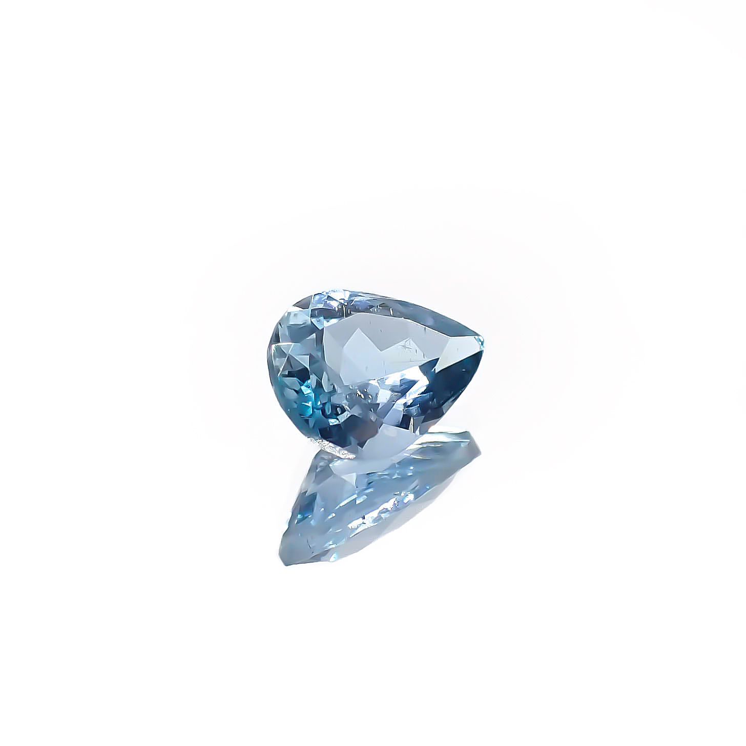 アクアマリン サンタマリアカラー ナイジェリア/マダガスカル産 0.54ct[240225977]6.9x4.9mm前後