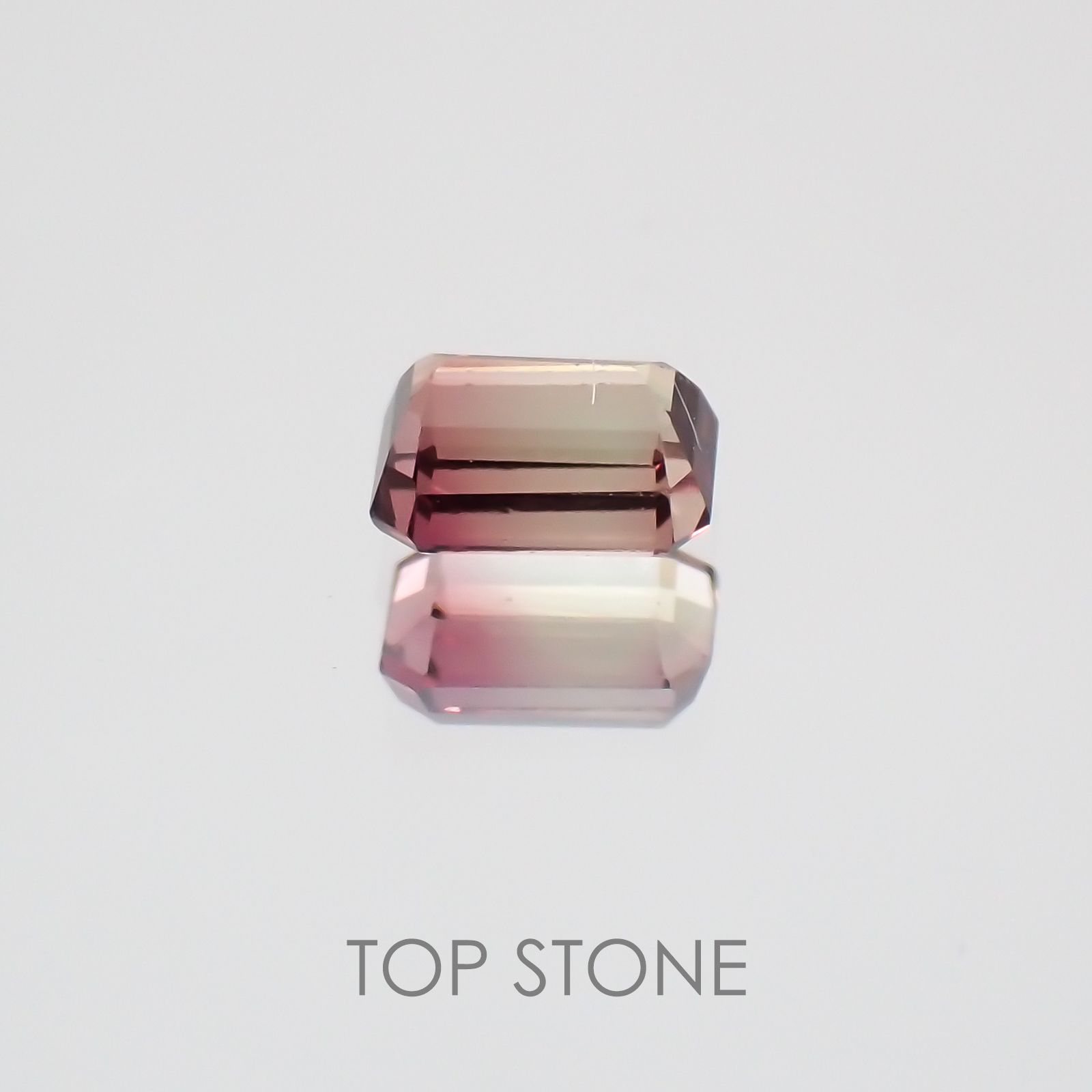 バイカラーサファイア(宝石名バイカラー・サファイア) タンザニア産 0.28ct 識別済[21069753]4×2.9mm前後