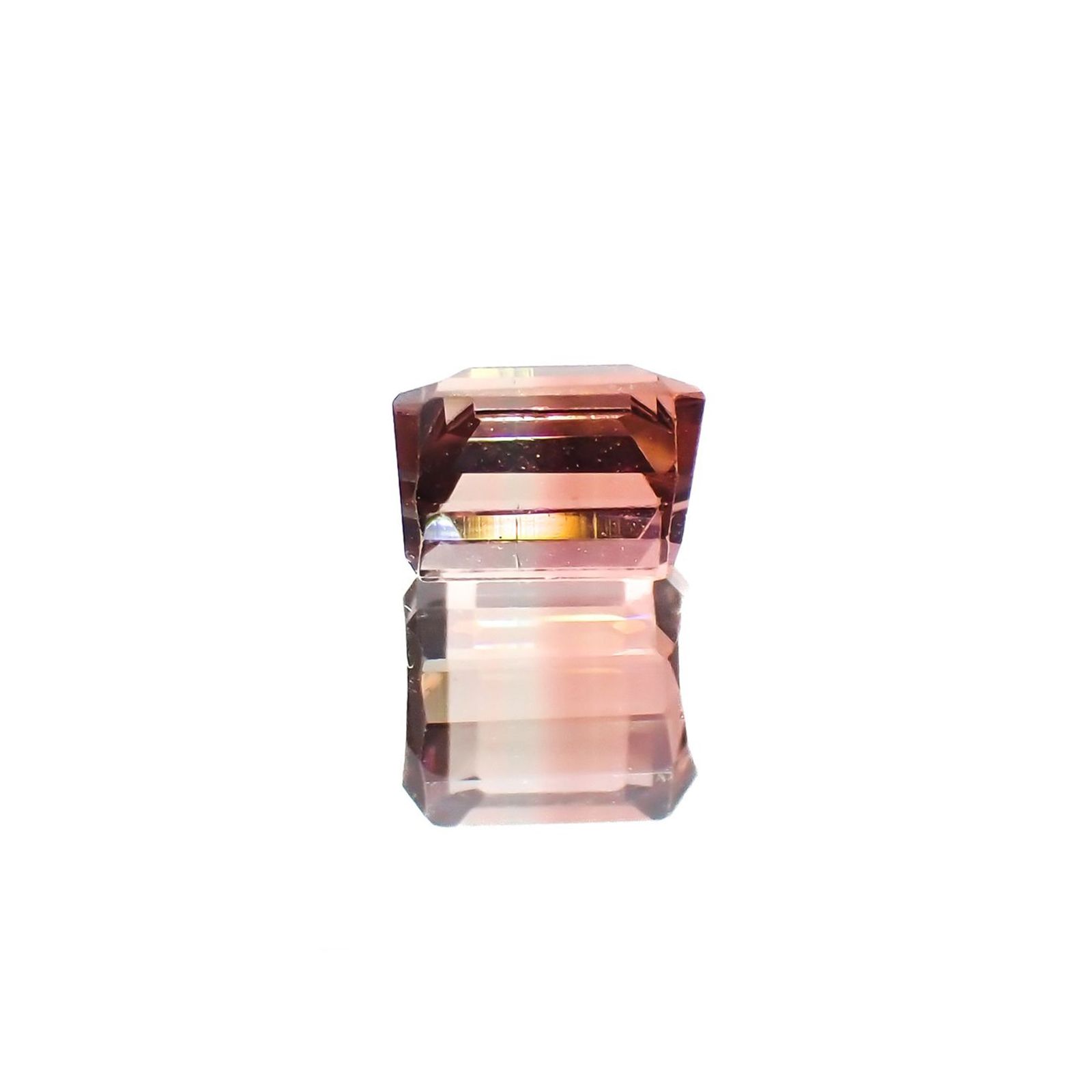 バイカラートルマリン(宝石名トルマリン)アフガニスタン産 0.59ct 識別済[221219561]4.6x4.3mm前後