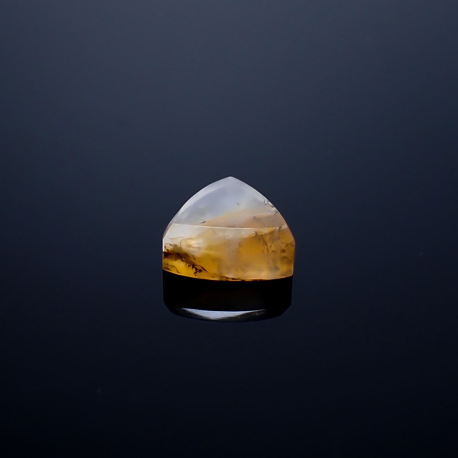 デンドリチッククォーツ ブラジル産 2.02ct / 7.9x8.1mm前後 [260724032]