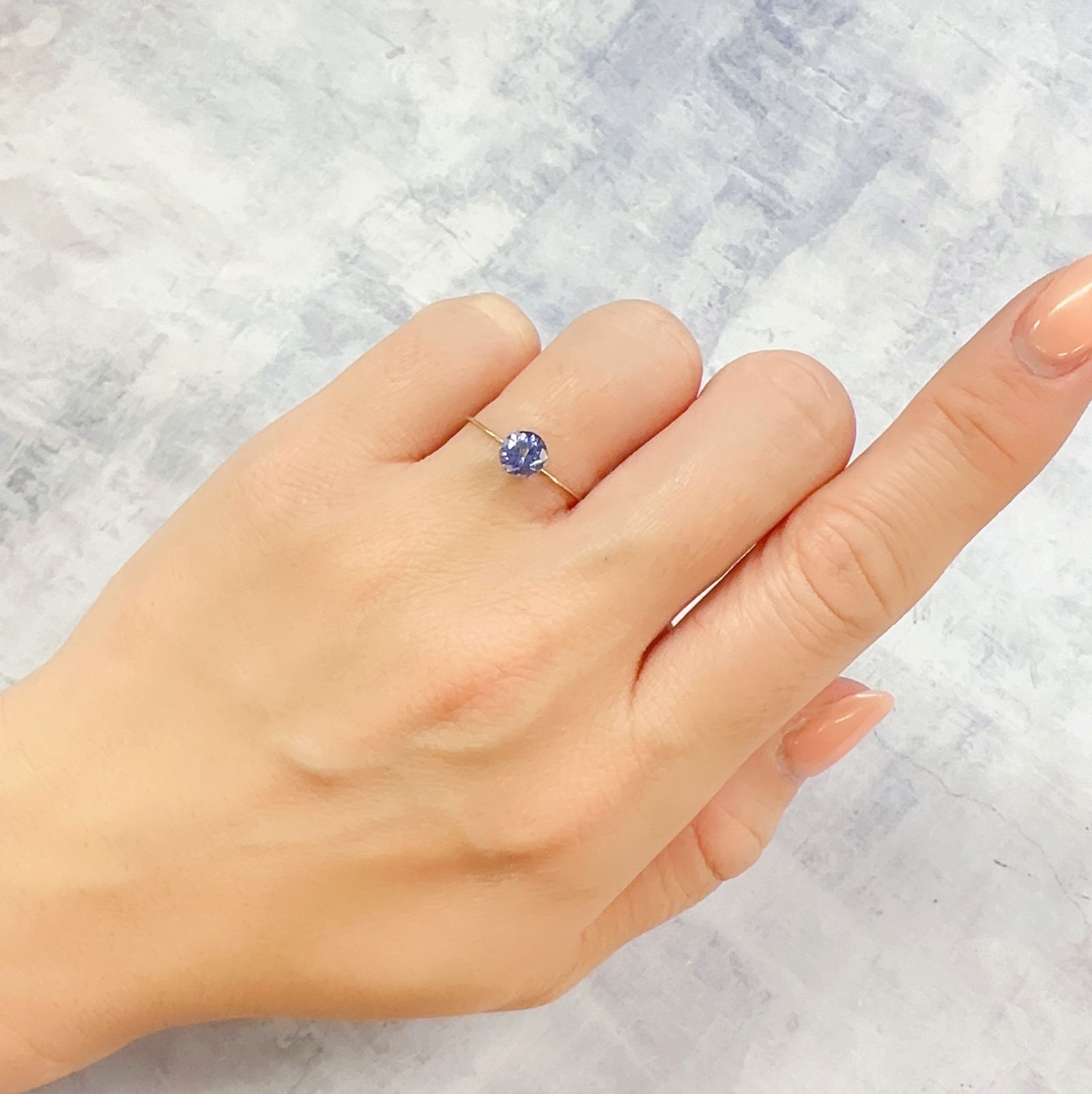 タンザナイト(宝石名タンザナイト)タンザニア産 0.61ct 識別済[230120197]5.5x5.4mm前後
