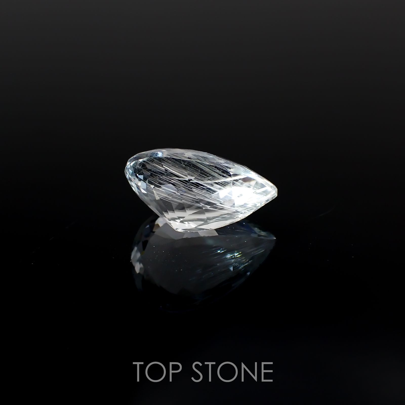ニードルイントパーズ(チューブイントパーズ) ブラジル産 8.88ct[221018522]15.4x11.5mm前後