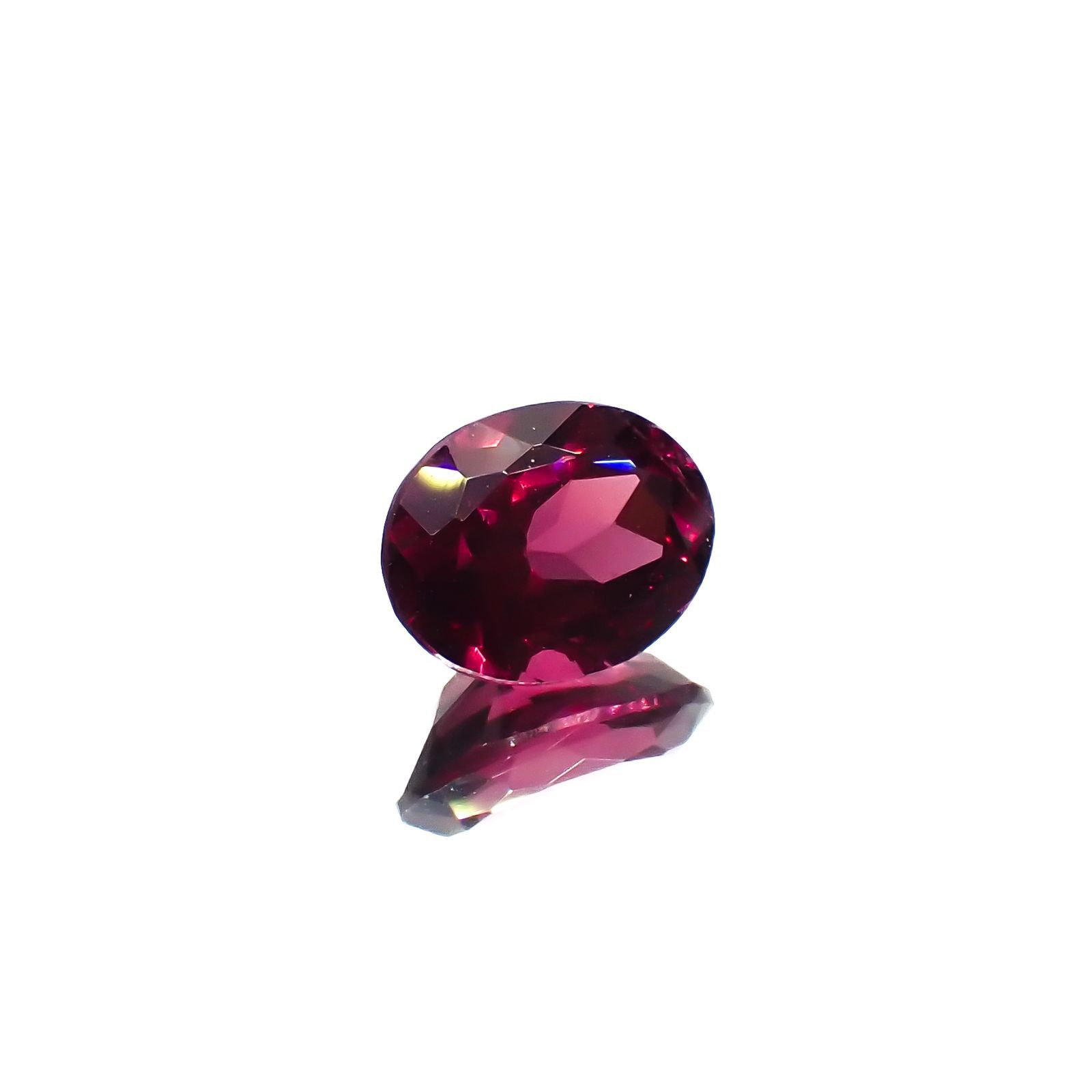 ロードライトガーネット(宝石名ロードライト・ガーネット)ブラジル産 2.08ct 識別済[230220394]8.4x6.6mm前後