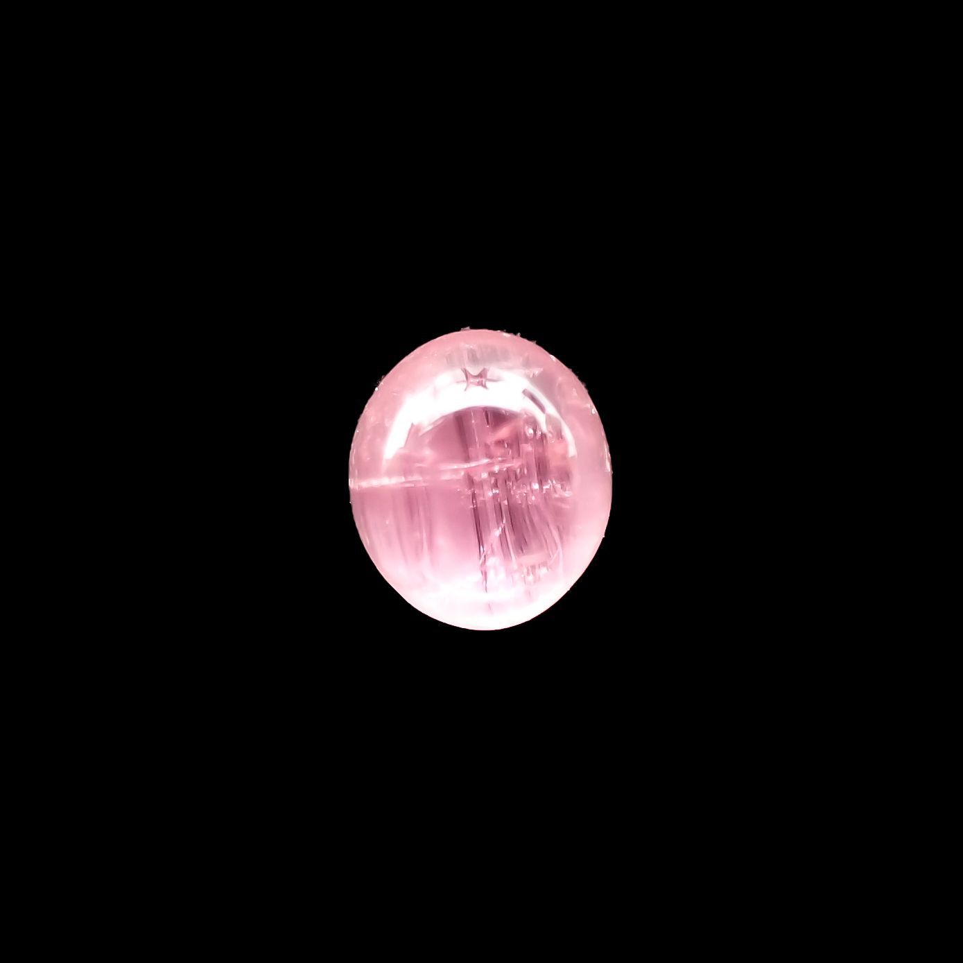 ペツォッタイトキャッツアイ(ラズベリル)(宝石名ペツォッタイト・キャッツアイ) マダガスカル産 0.433ct ソ付(彩珠)[210711982]4.6×4mm前後