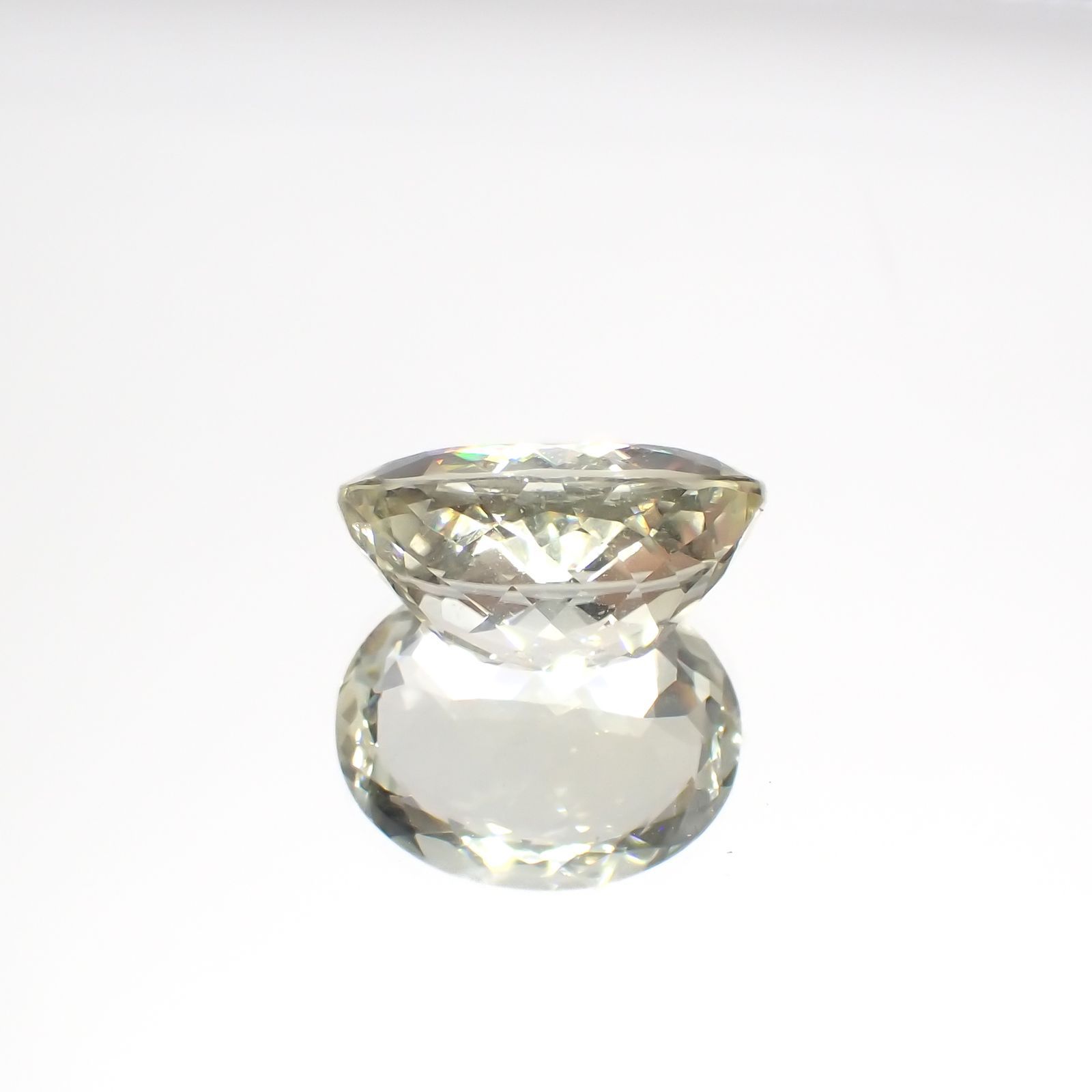 イエローユークレース(宝石名イエロー・ユークレース)ブラジル産 12.494ct ソ付(彩珠)[220918079]16.7x13.1mm前後