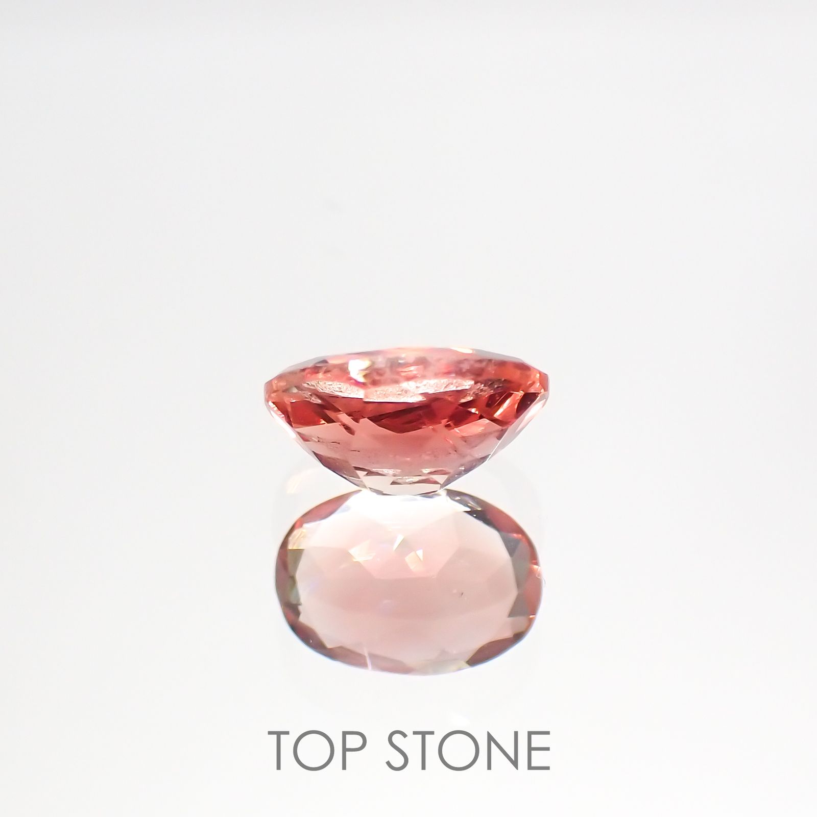 アンデシン(宝石名アンデシン)チベット産 0.59ct 識別済[220115259]6.6x4.6mm前後