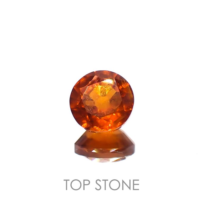 オレンジカイヤナイト ネパール産 0.82ct[230220588]5.2x5.2mm前後 | TOP STONE(トップストーン)