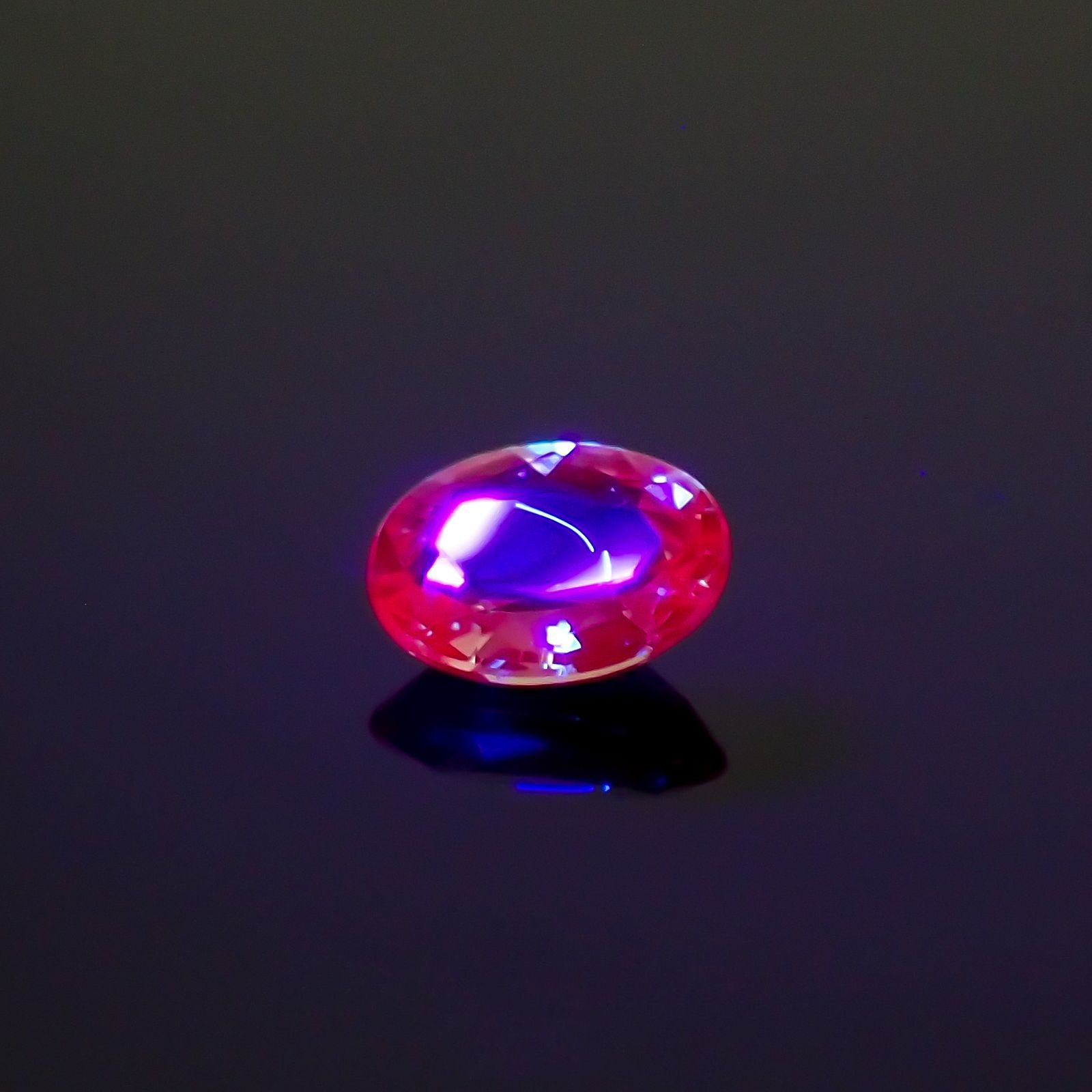 アレキサンドライト(宝石名アレキサンドライト) ブラジル産 0.12ct 識別済[20128456]3.6×2.7mm前後