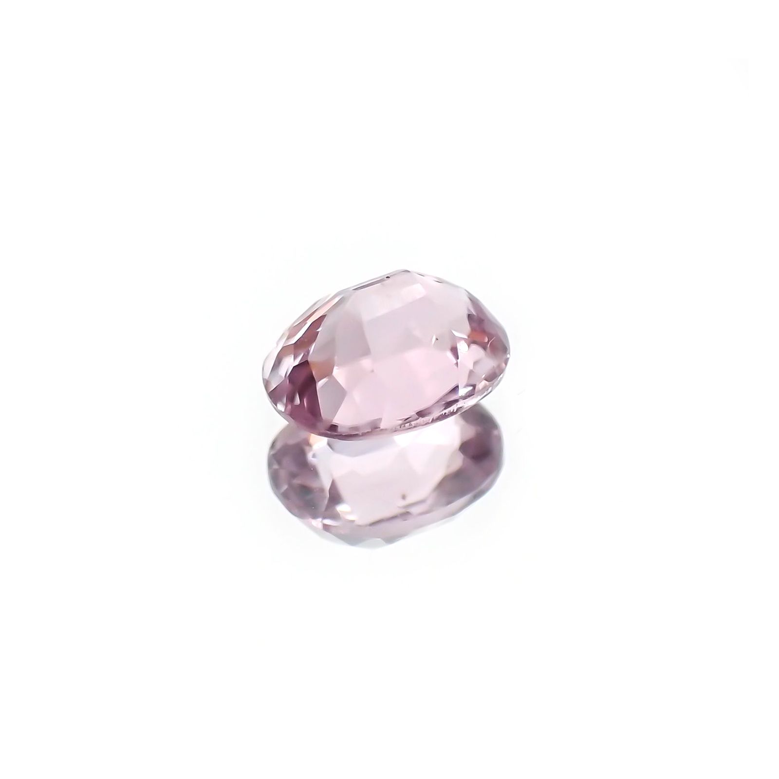 カラーシフト ピンクダイアスポア(宝石名ダイアスポア)アフガニスタン産 0.56ct 識別済[231124284]5.6x4.4mm前後