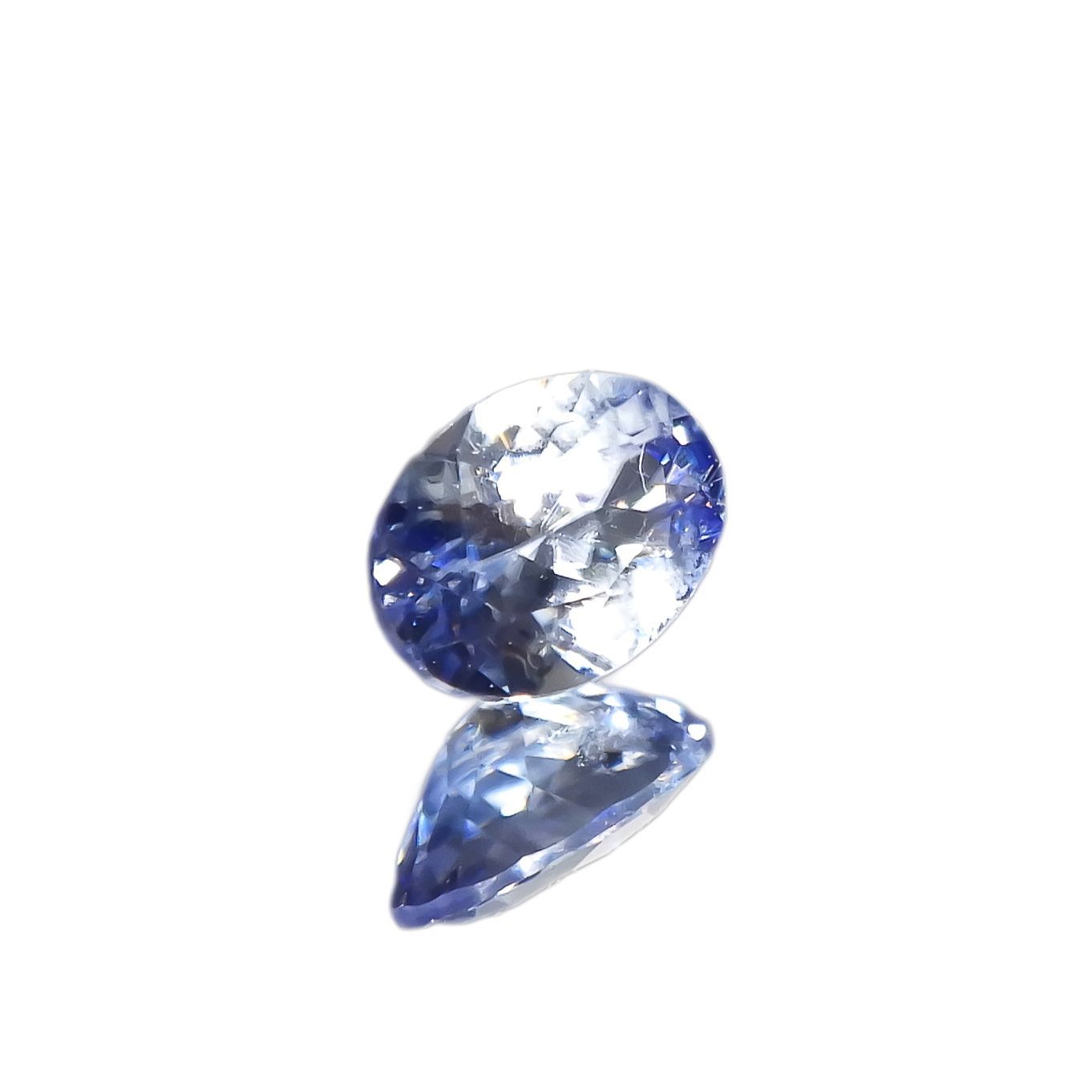 バイカラーベニトアイト アメリカ・カリフォルニア州産 0.13ct [221118971]3.8x2.7mm前後