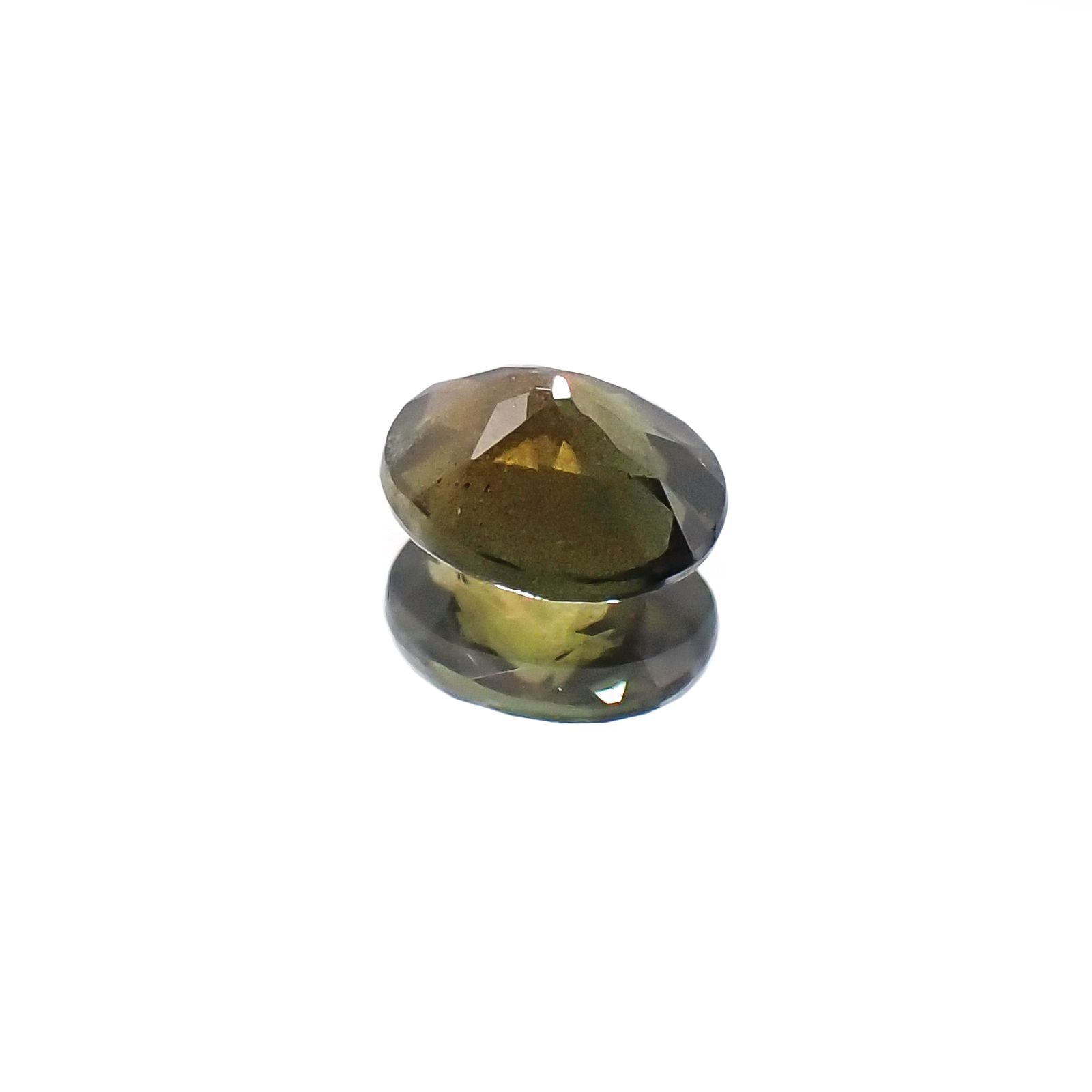 ゴールドシーンサファイア(宝石名シーン・サファイア)ケニア産 識別済 0.56ct / 5.3x4.4mm前後 [220717173]