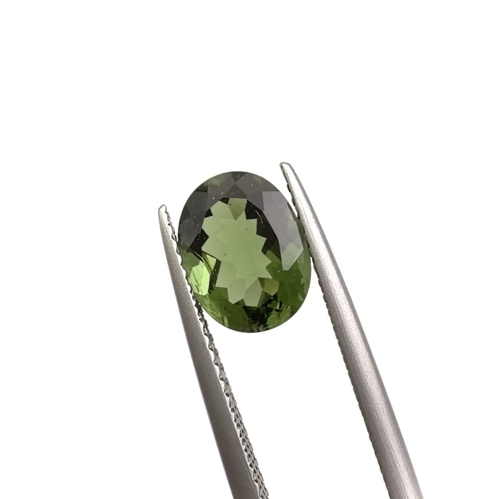 モルダバイト 発見地：旧チェコスロバキア 1.65ct / 9x7mm前後