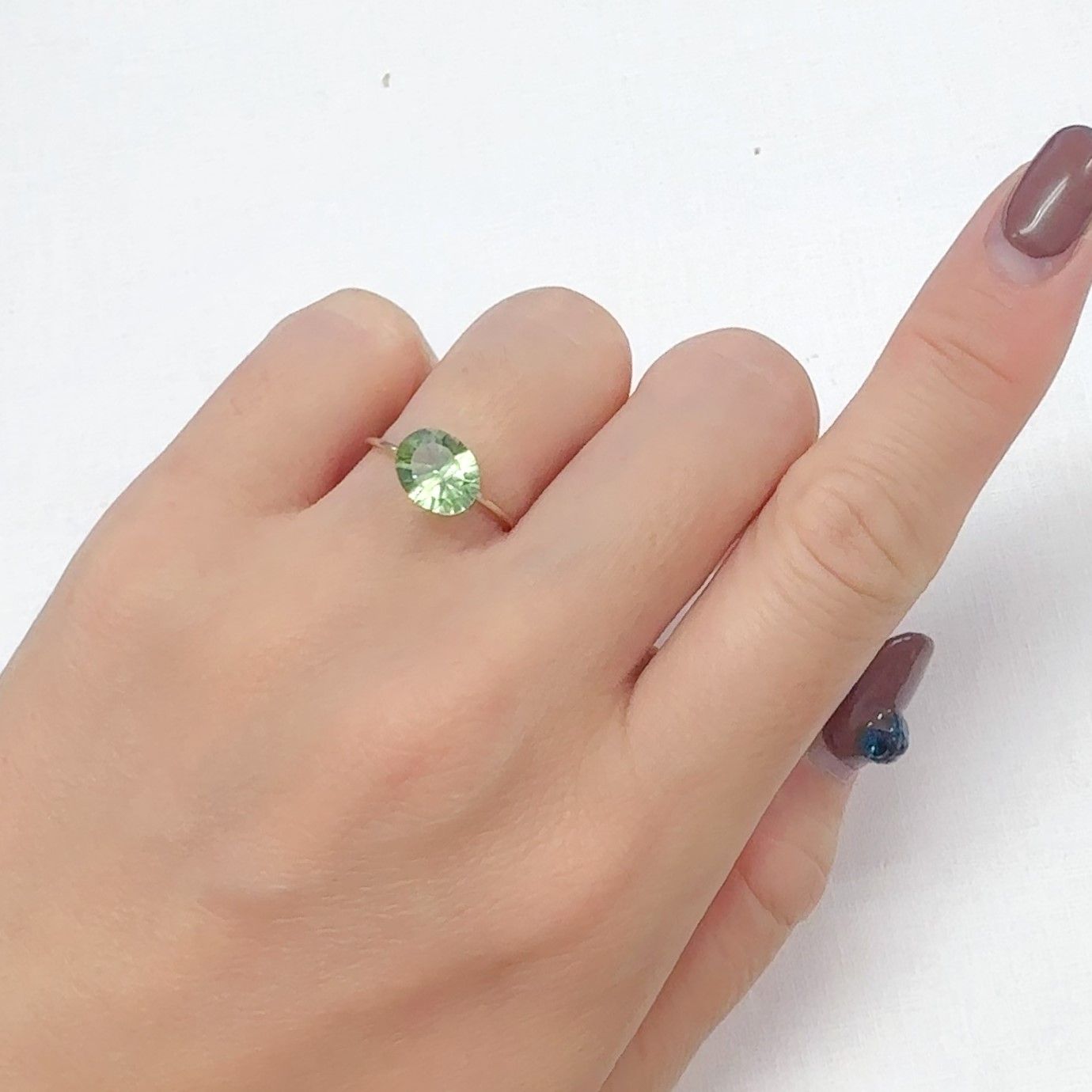 ◇コンケーブカット◇ルドウィジャイトインペリドット パキスタン産 1.72ct[240628418]8.9x6.9mm前後