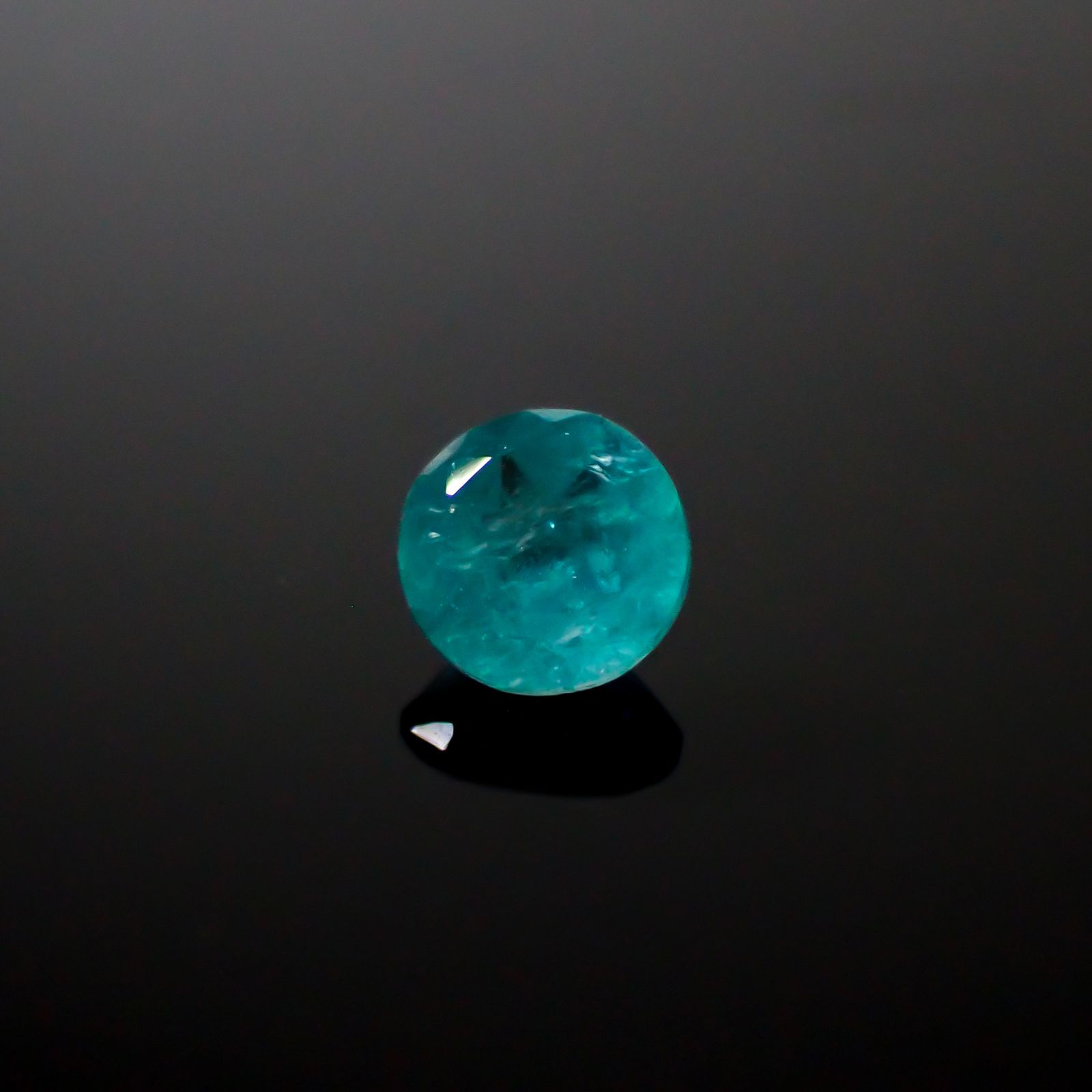 グランディディエライト マダガスカル産 0.51ct [250129693]5.1x5.1mm前後