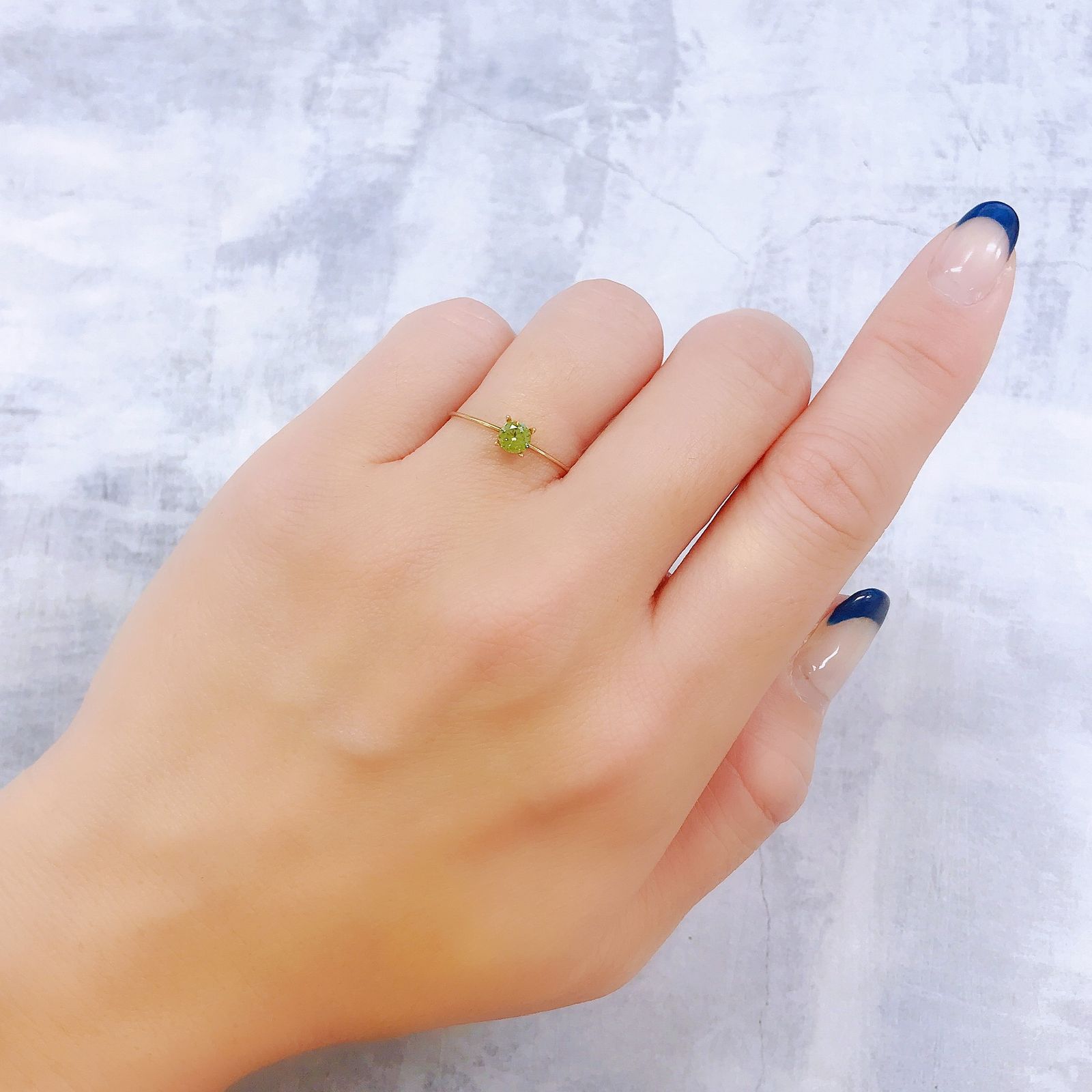 デマントイドガーネット(宝石名デマントイド・ガーネット)ロシア産 0.25ct 識別済[221119172]3.9x3.9mm前後