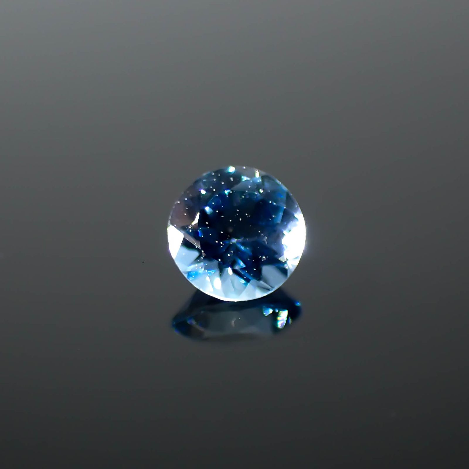 サンタマリアアクアマリン(宝石名アクアマリン)ブラジル産 0.16ct 識別済[240226023]3.5x3.5mm前後