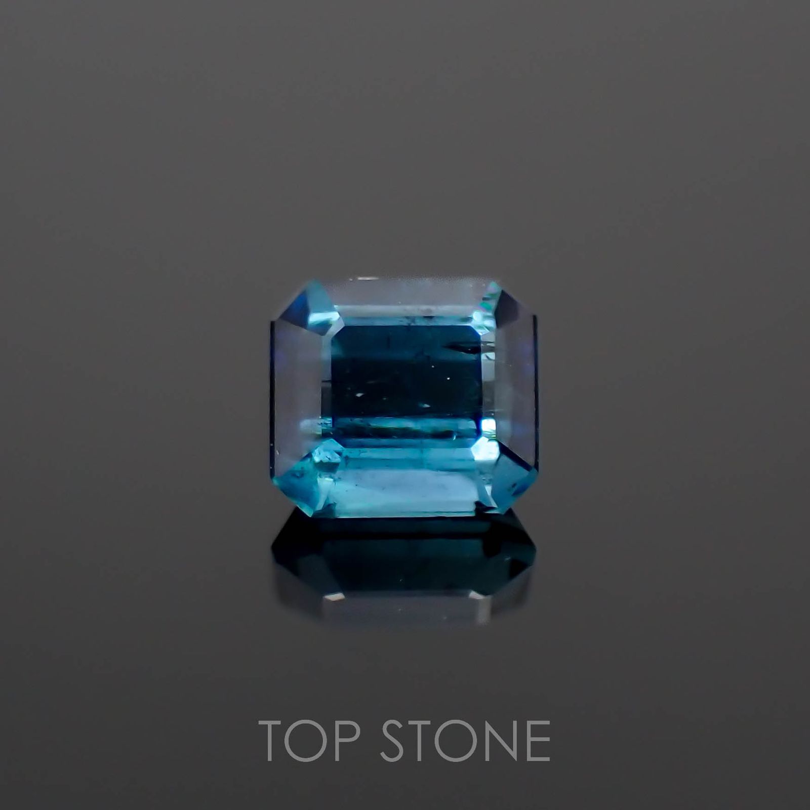 インディゴライト(宝石名トルマリン)アフガニスタン産 0.38ct 識別済[221219662]4.2x3.9mm前後