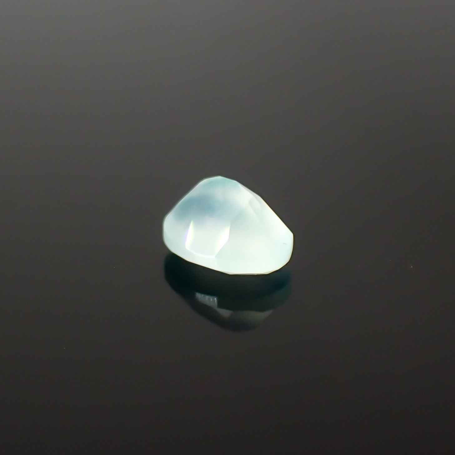 アクアプレーズ 南アフリカ産 2.01ct / 9x7mm前後 [260432015]