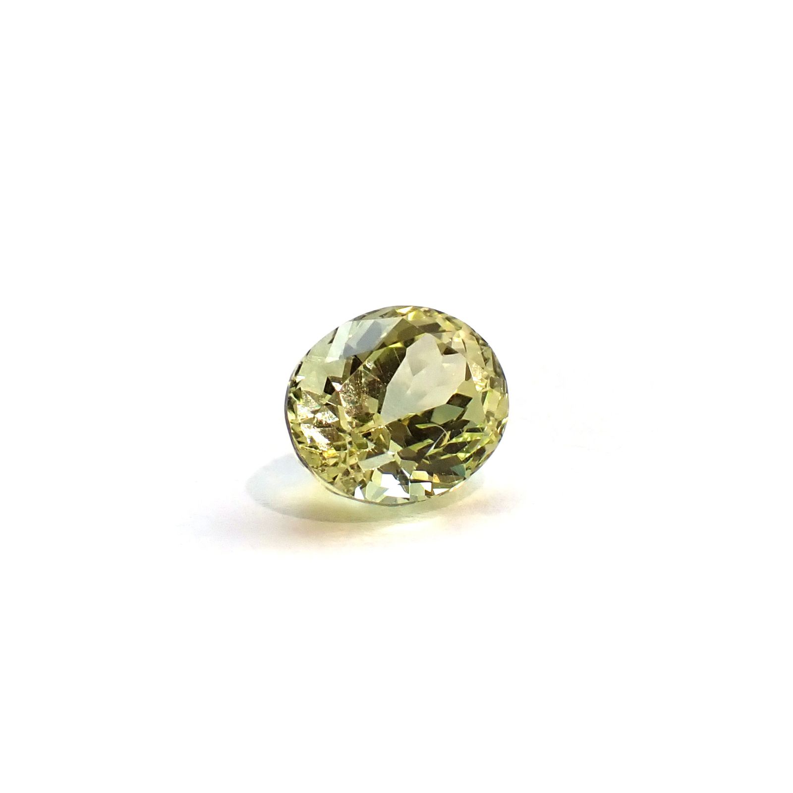 イエローアパタイト メキシコ産 1.63ct / 7.4x6.2mm前後 [260632462]