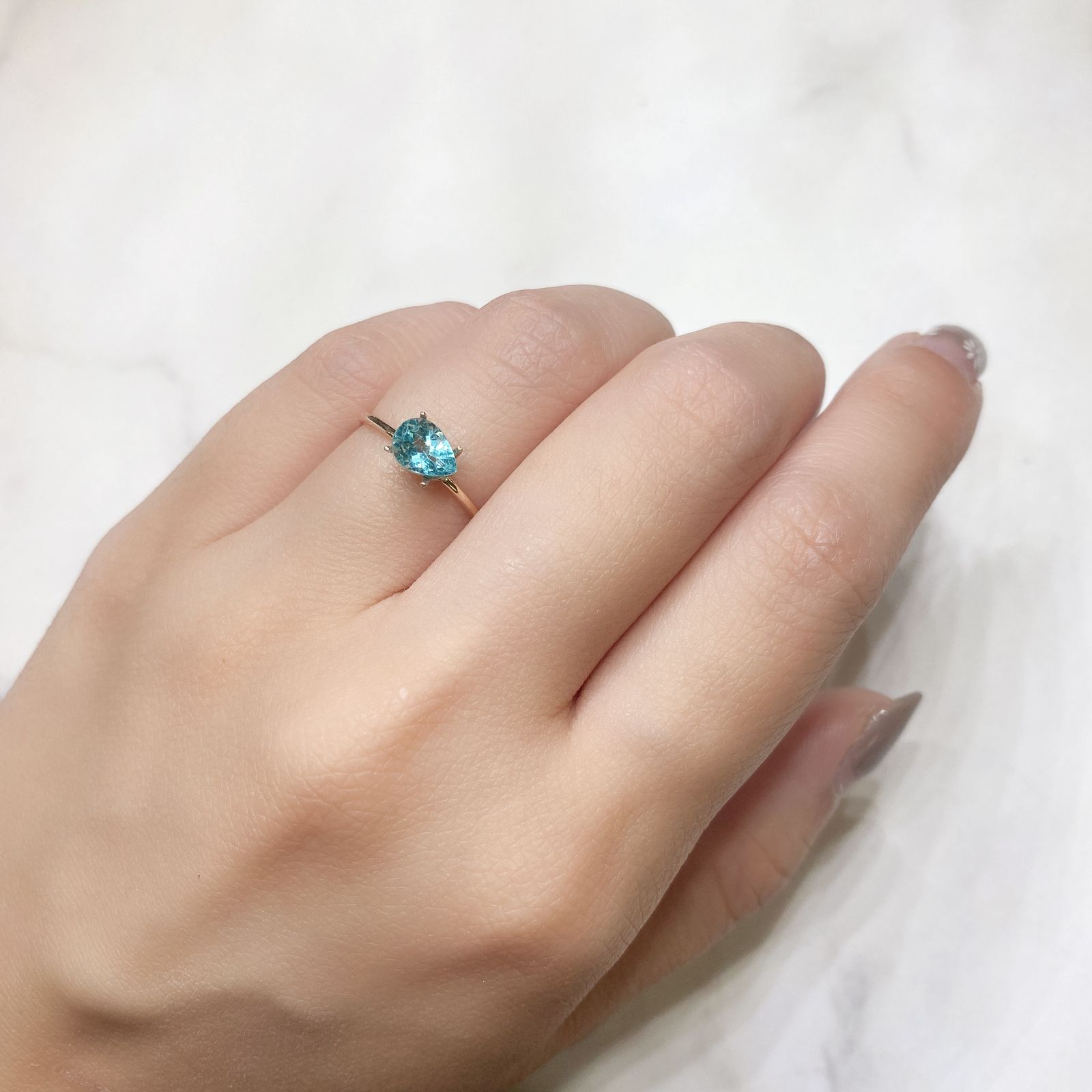 アパタイト(宝石名アパタイト) マダガスカル産 0.88ct 識別済[211013525]6.6×5mm前後