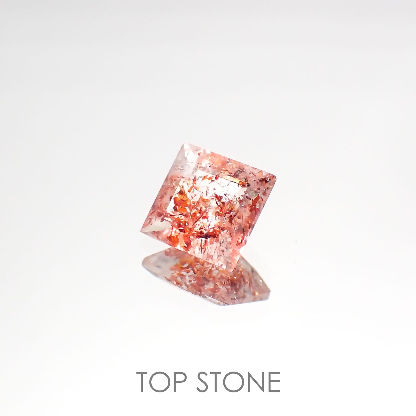 ファイヤークォーツ ナイジェリア産 1.41ct[220114759]7.2x7mm前後