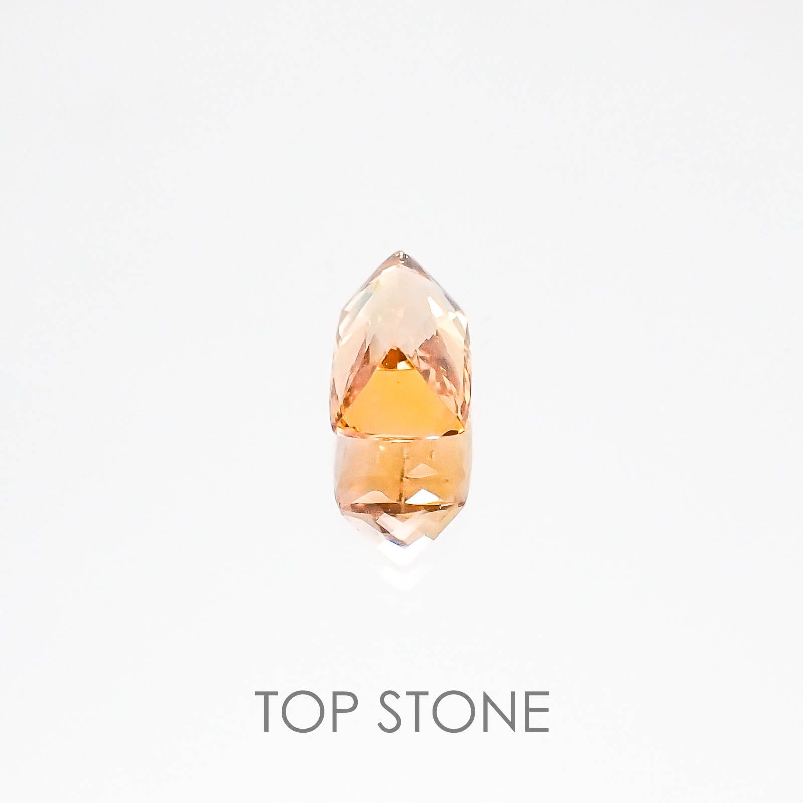 インペリアルトパーズ(宝石名トパーズ) ブラジル産 1.18ct 識別済[20084386]7.7×4.4mm前後