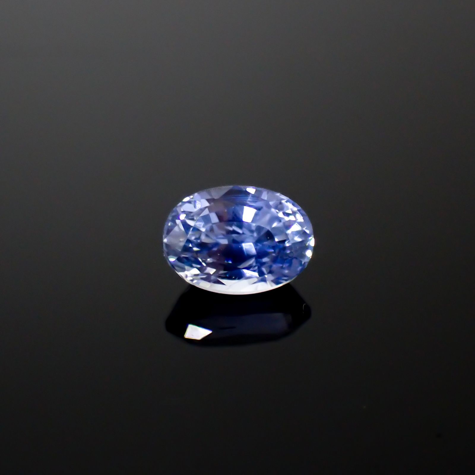 サファイア 非加熱(宝石名ブルー・サファイア)スリランカ/マダガスカル産 1.25ct GIT鑑付[240828675]6.91x4.96mm前後