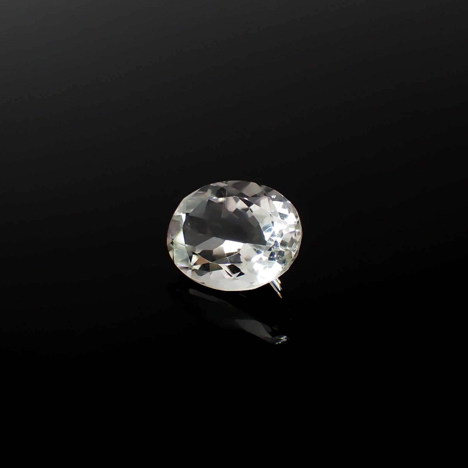 ゴッシェナイト パキスタン・ヒマラヤ産 2.23ct[240527462]10.1x7.9mm前後