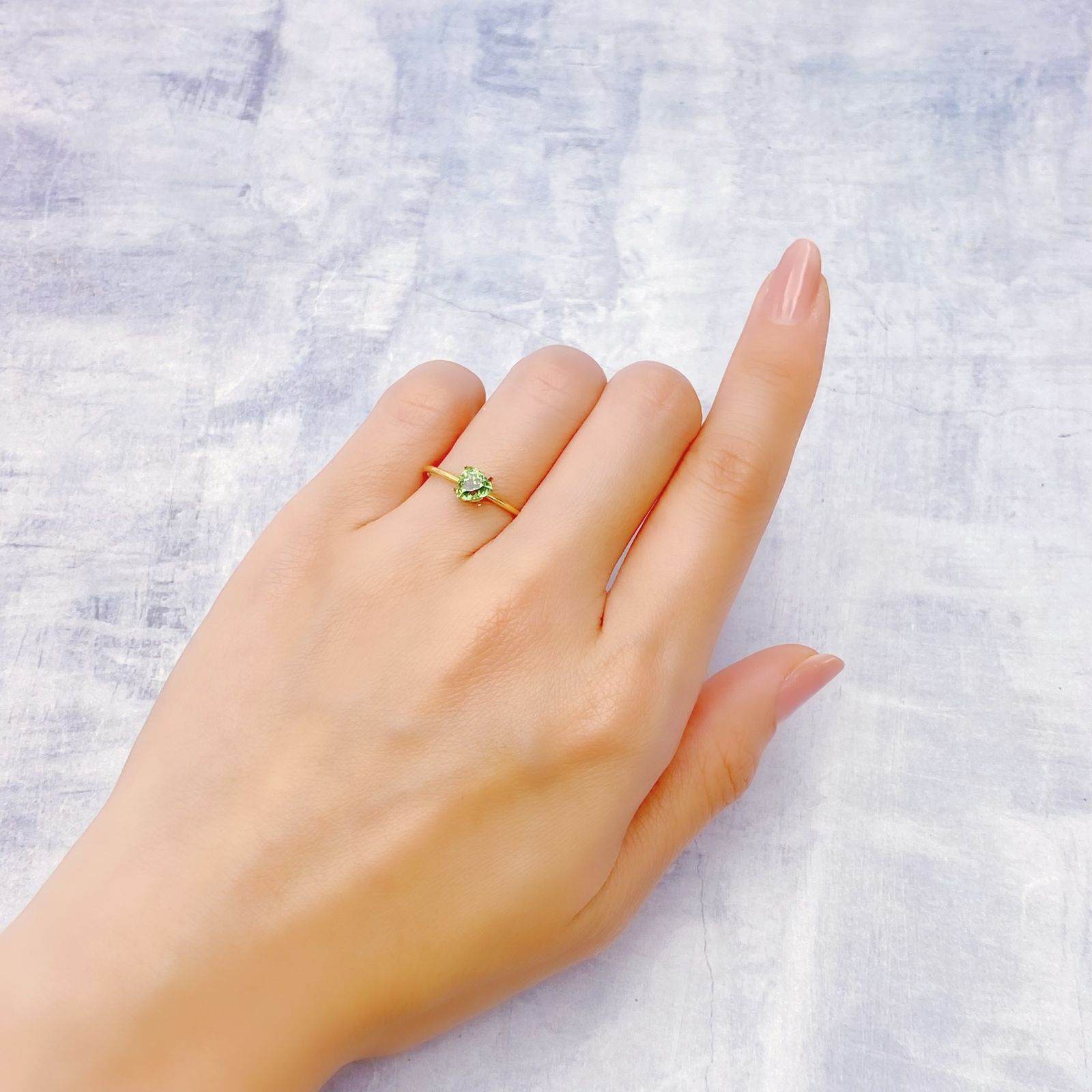 グリーンアパタイト マダガスカル産 0.75ct [241129482]5.4x5.5mm前後