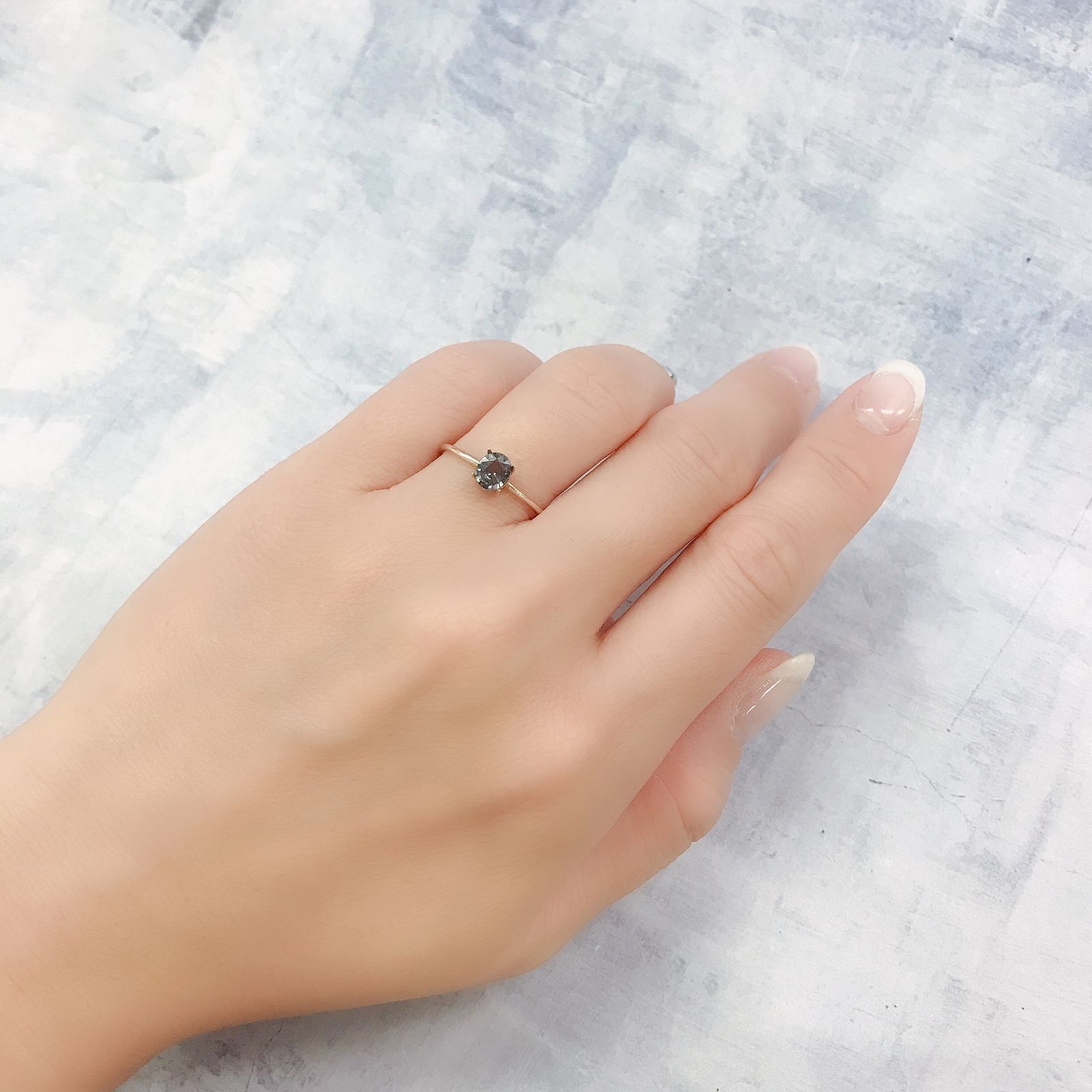 カラーチェンジガーネット アレキタイプ(宝石名ガーネット)マダガスカル・ベキリー産 0.52ct 識別済[220716953]5.4x4.5mm前後