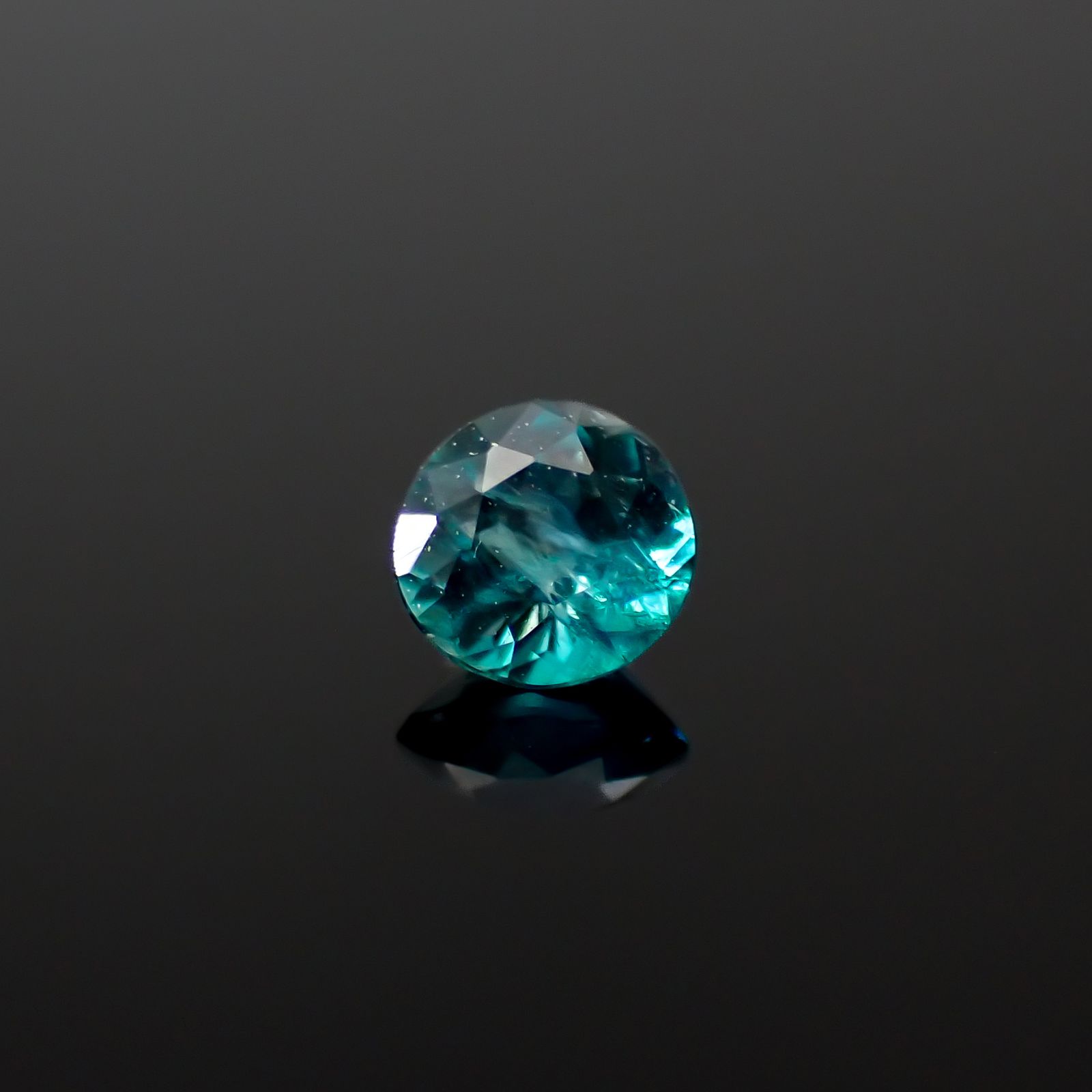 グランディディエライト マダガスカル産 0.18ct[240928851]3.6x3.5mm前後