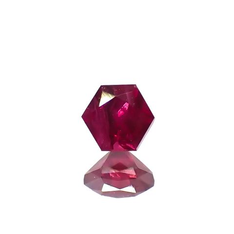 ◇ヘキサゴンカット◇ルビー(宝石名ルビー)モザンビーク/ミャンマー産 0.18ct 識別済[240326664]3x2.9mm前後