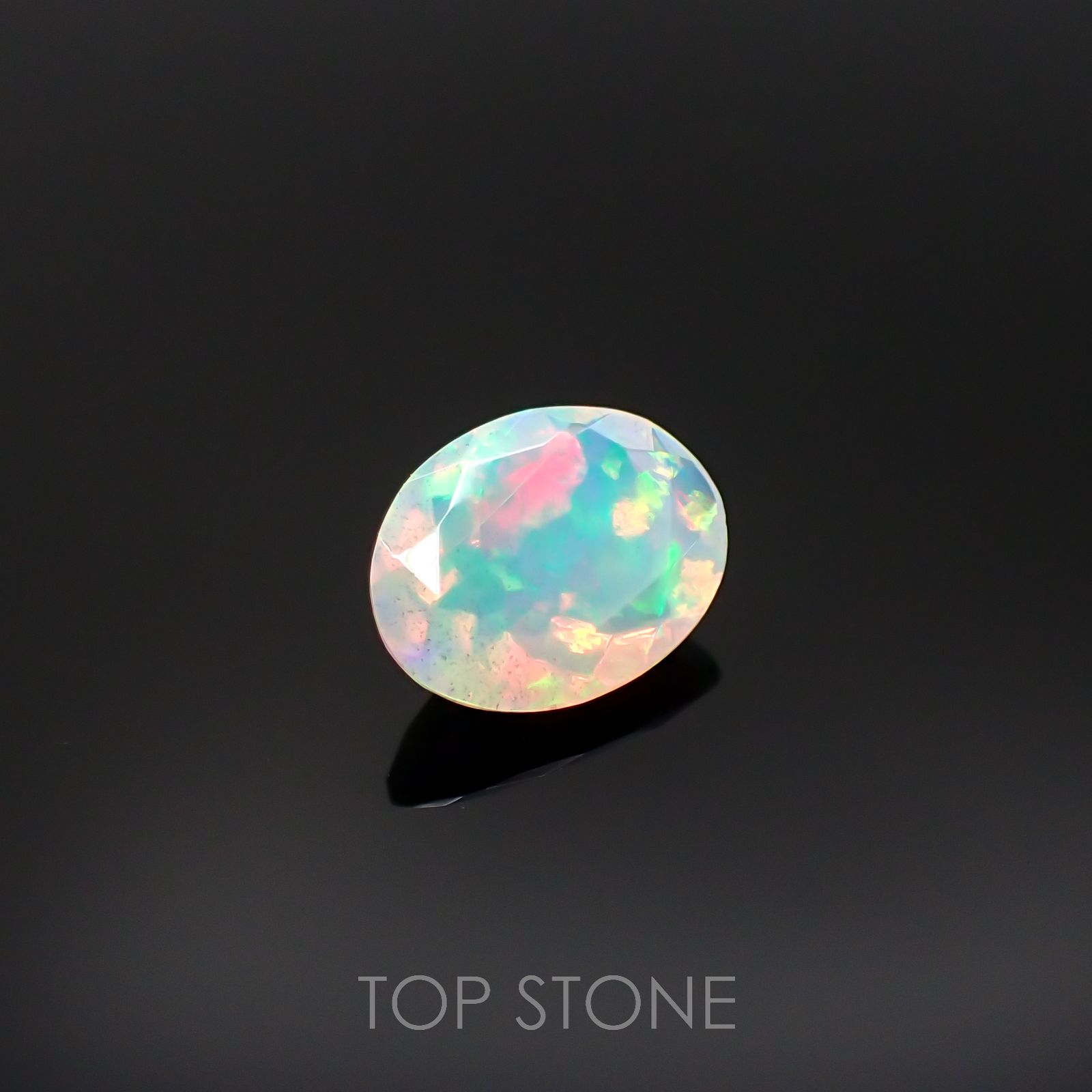 エチオピアオパール(宝石名オパール)エチオピア産 1.21ct 識別済[220917703]10.2x7.6mm前後