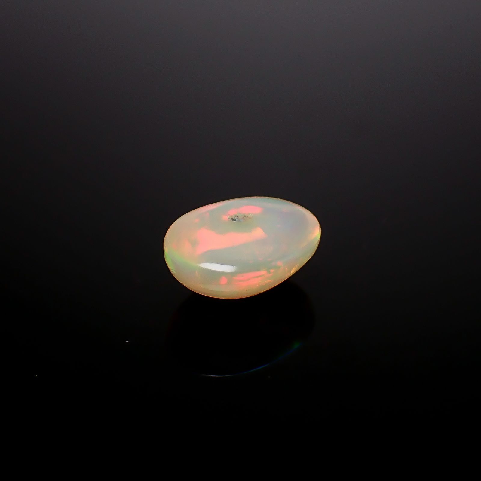 エチオピアオパール(宝石名オパール)エチオピア産 識別済 4.22ct / 13.5x9.8mm前後 [260722819]