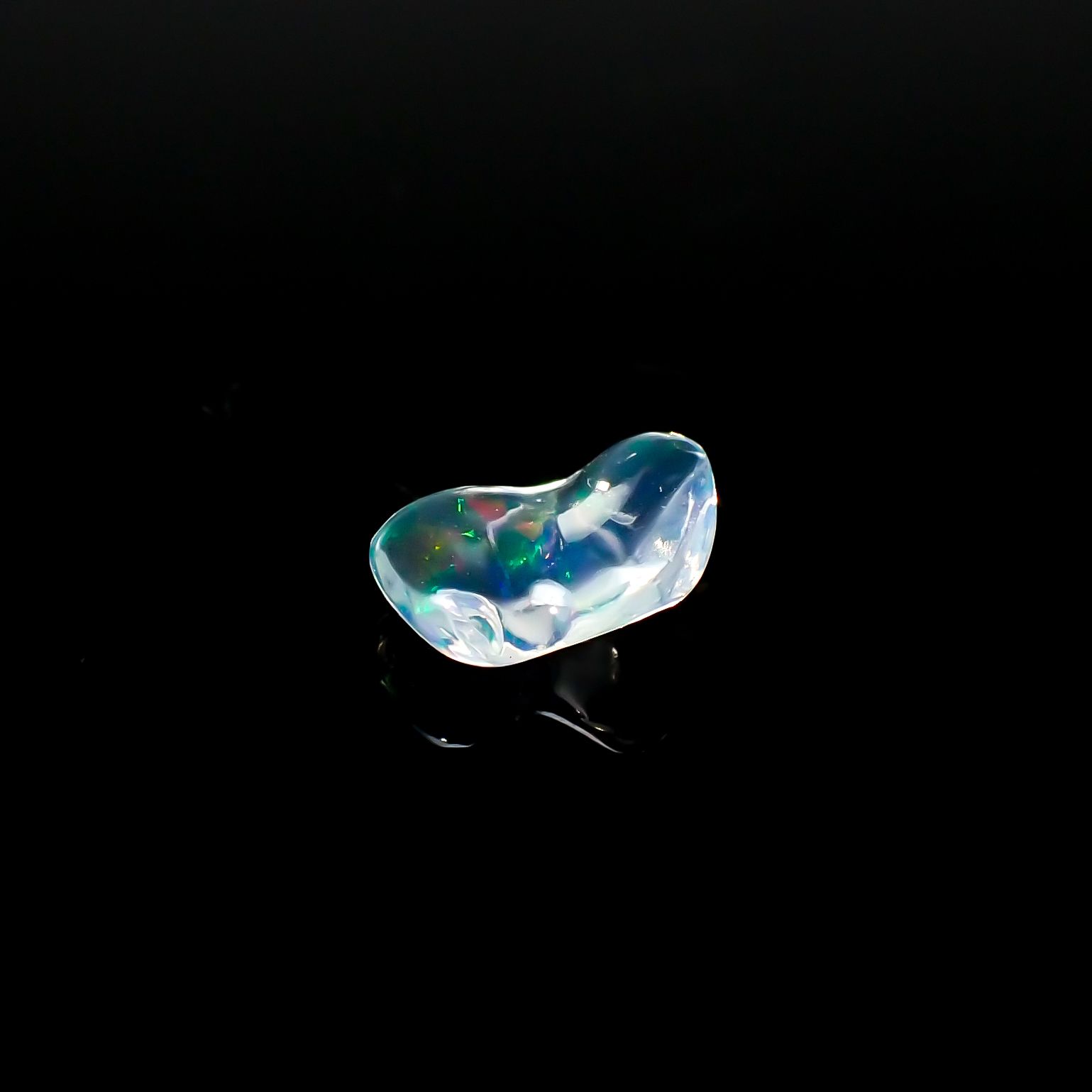 ウォーターオパール 原石 メキシコ産 0.53ct[240125309]7.5x5mm前後