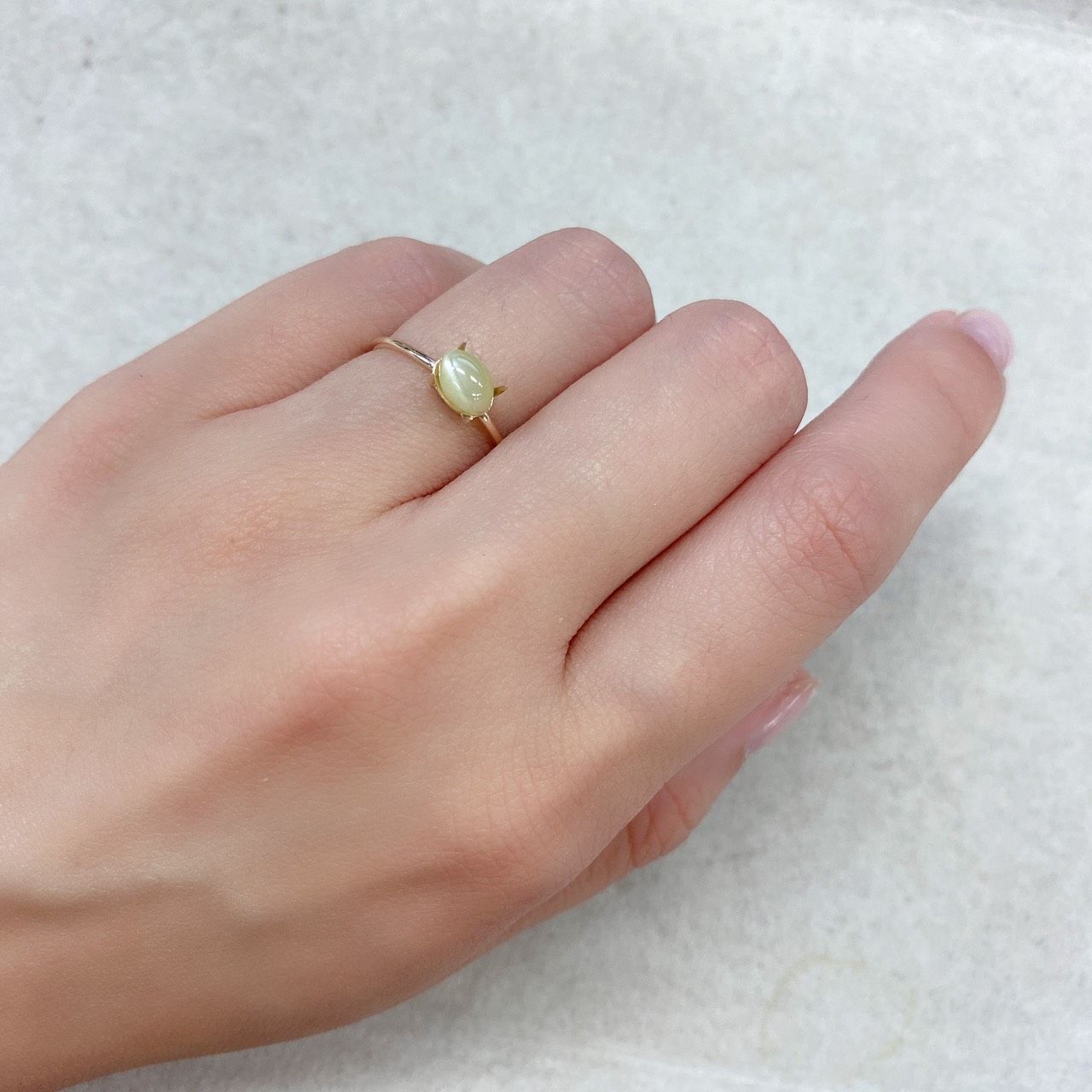 クリソベリルキャッツアイ(宝石名クリソベリル・キャッツアイ) スリランカ産 1.122ct ソ付(彩珠)[210711492]6.3×4.5mm前後