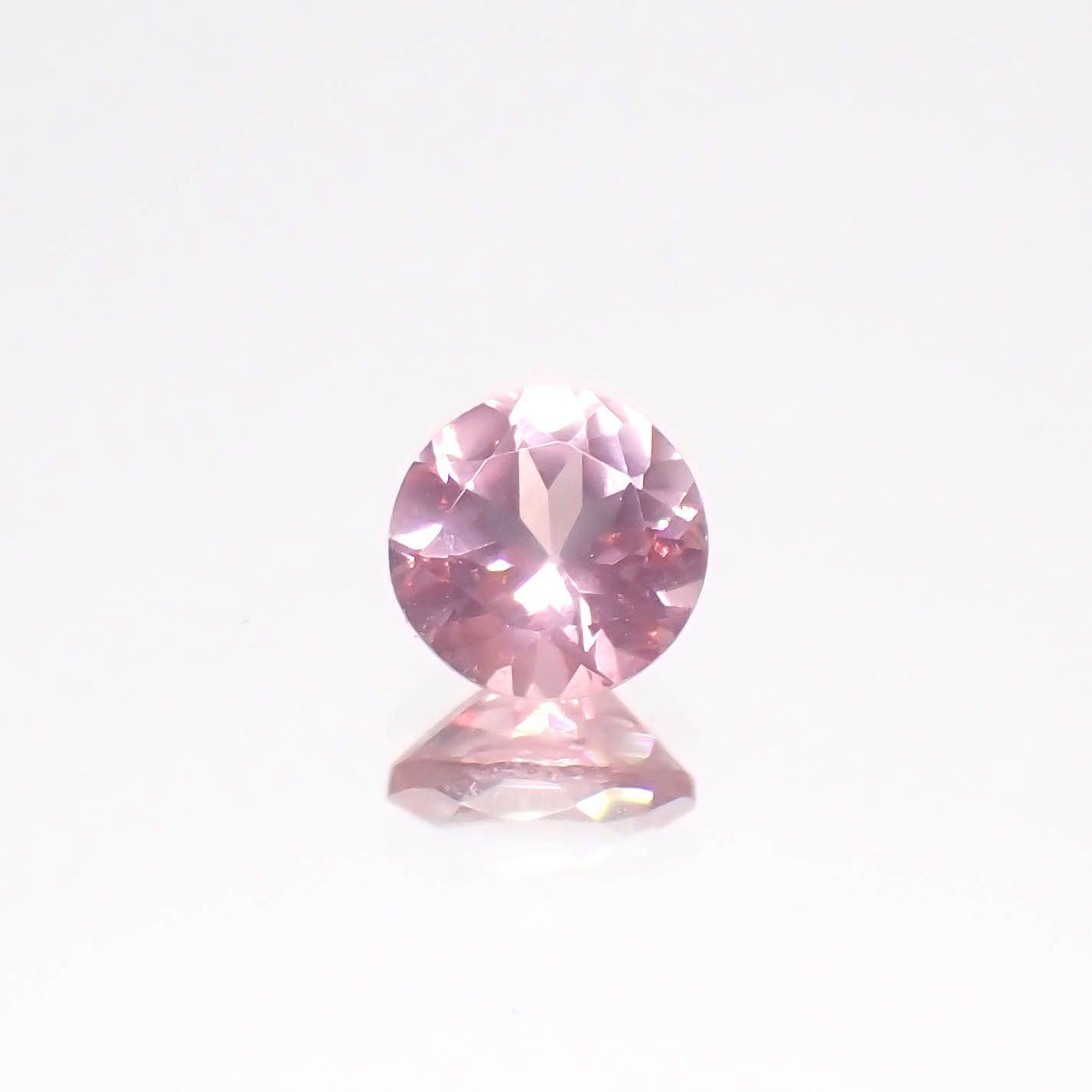 シルキーピンクスピネル タンザニア産 0.40ct[230421573]4.4x4.4mm前後