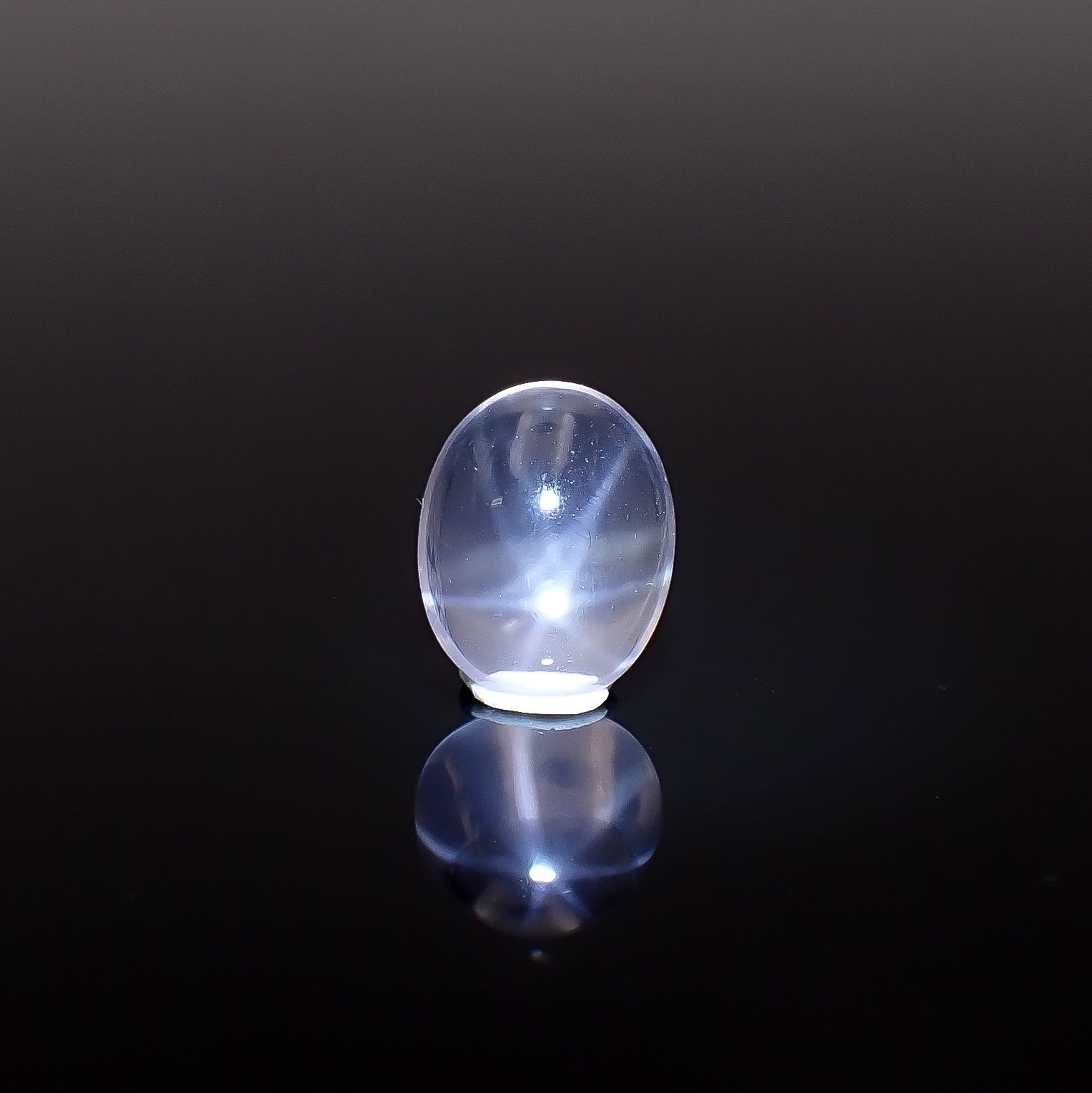 スターローズクォーツ マダガスカル産 2.32ct / 10.2x8.1mm前後 [250730820]