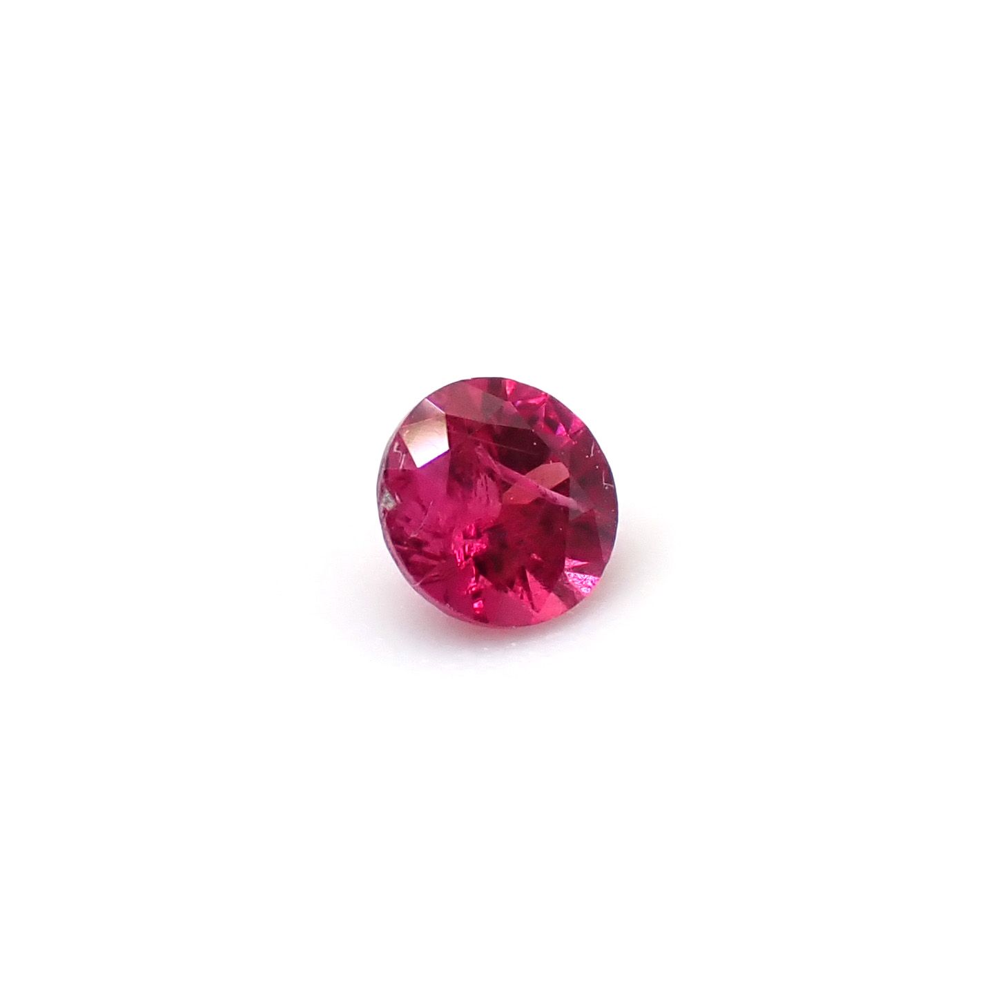 ルビー グリーンランド産 0.13ct / 3x3mm前後 [261033231]