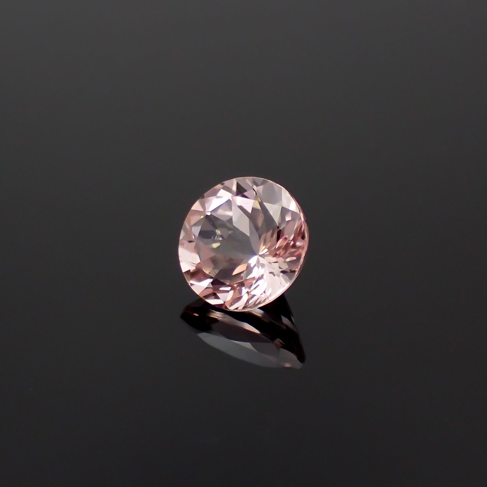 モルガナイト ブラジル/モザンビーク産 1.79ct[231224874]8x8mm前後