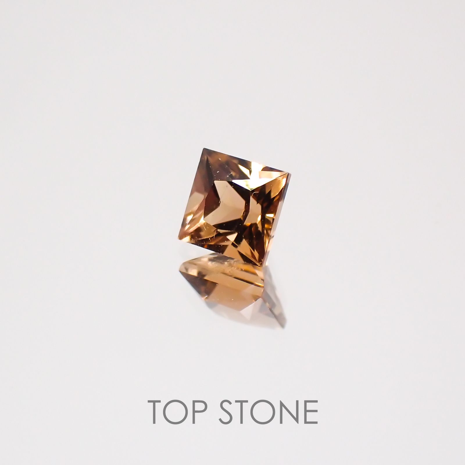 ◇プリンセスカット◇オレンジトルマリン(宝石名トルマリン) ブラジル産 0.44ct 識別済[21018903]4×4mm前後