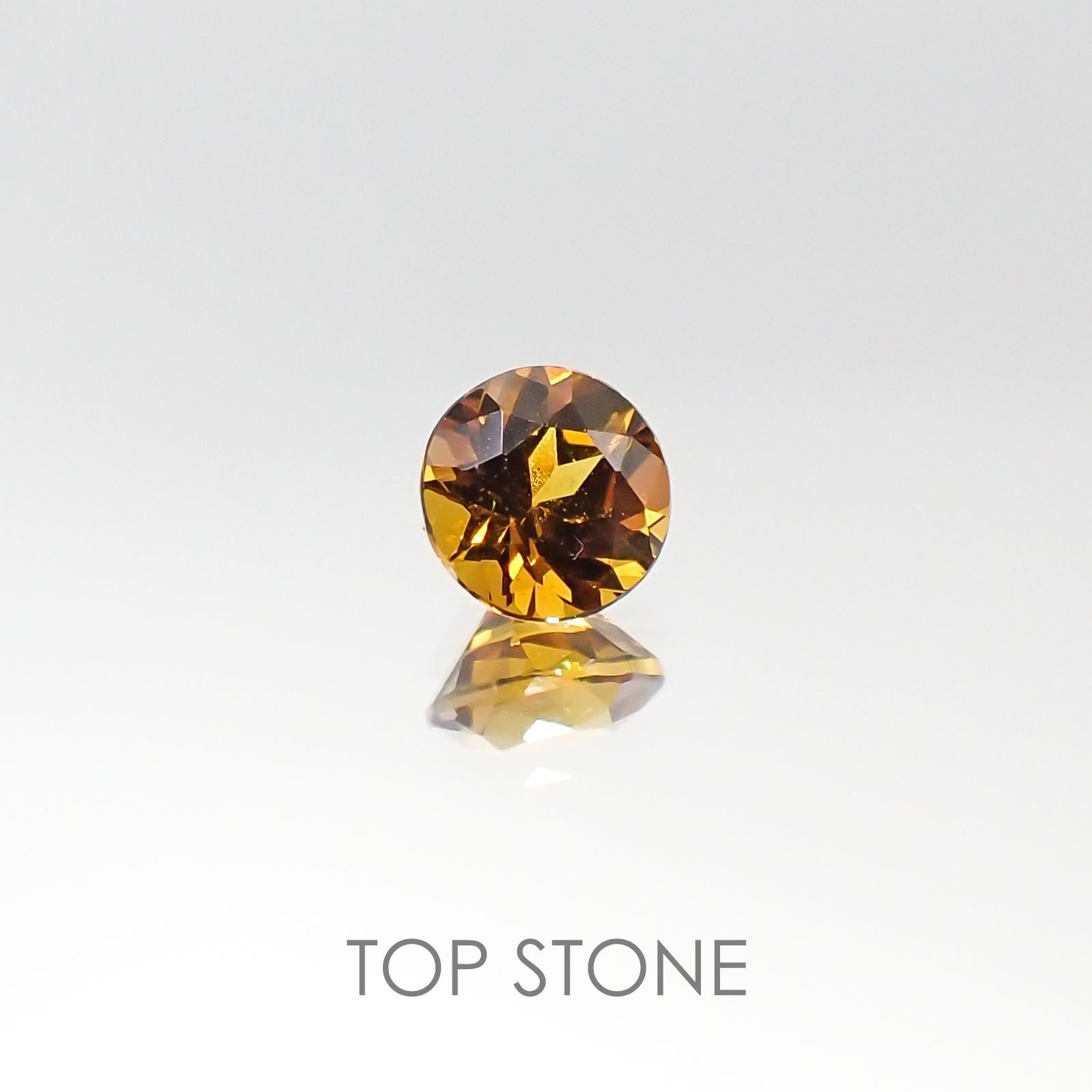 マリガーネット(宝石名ガーネット) マリ共和国産 0.45ct 識別済[20095646]4.5×4.4mm前後