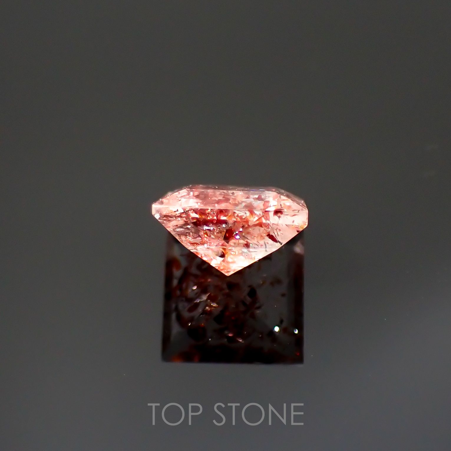 ファイヤークォーツ ナイジェリア産 1.41ct[220114759]7.2x7mm前後