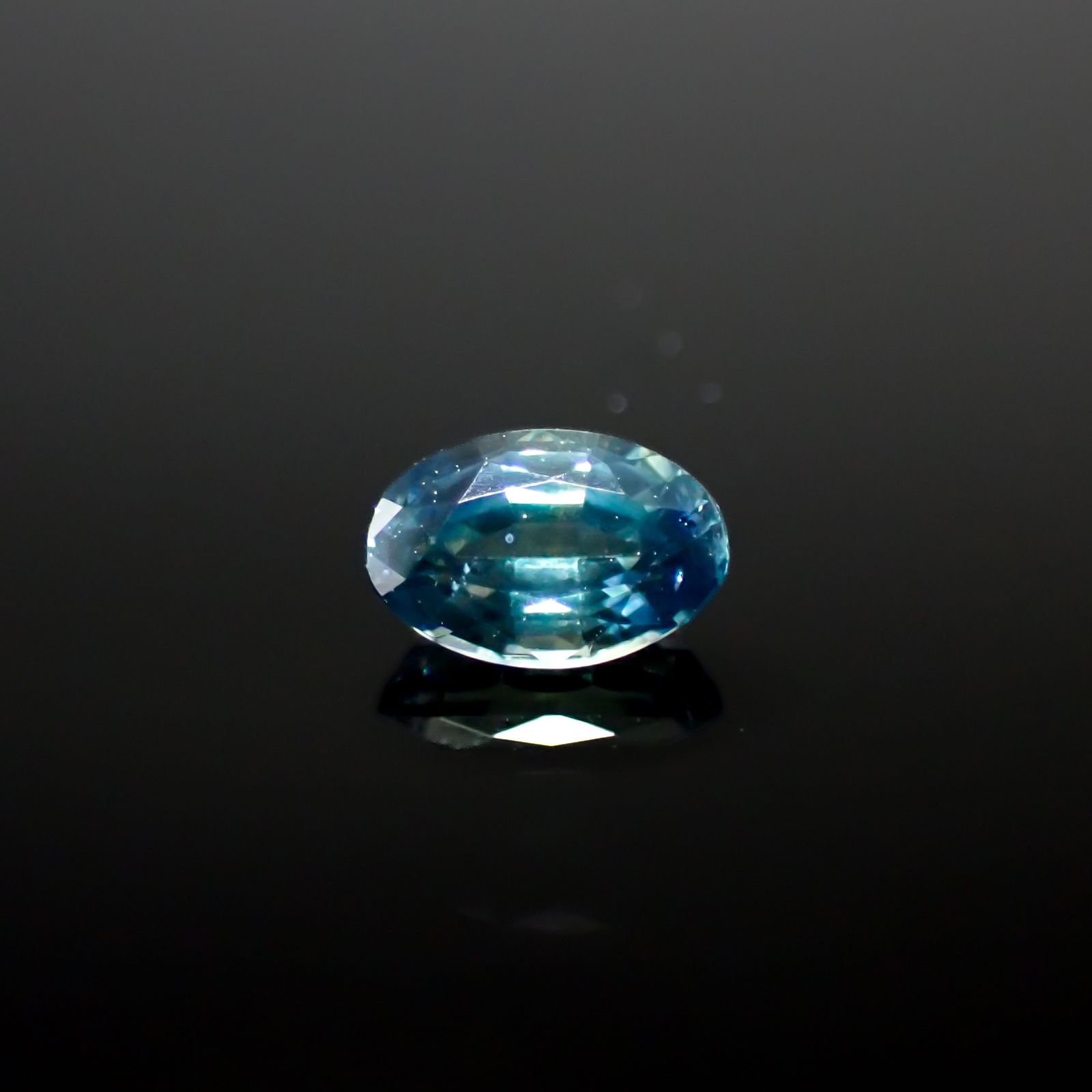 モンタナサファイア アメリカ・モンタナ州産 0.44ct[240928857]5.4x3.5mm前後