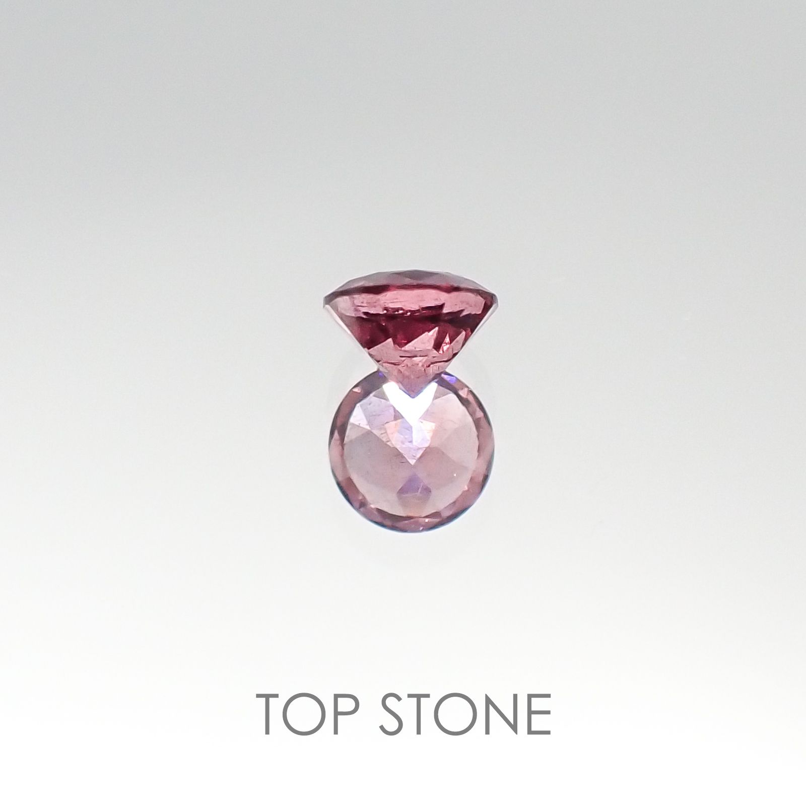 マラヤガーネット タンザニア産 ルース 0.22ct[20095337]3.5×3.5mm前後